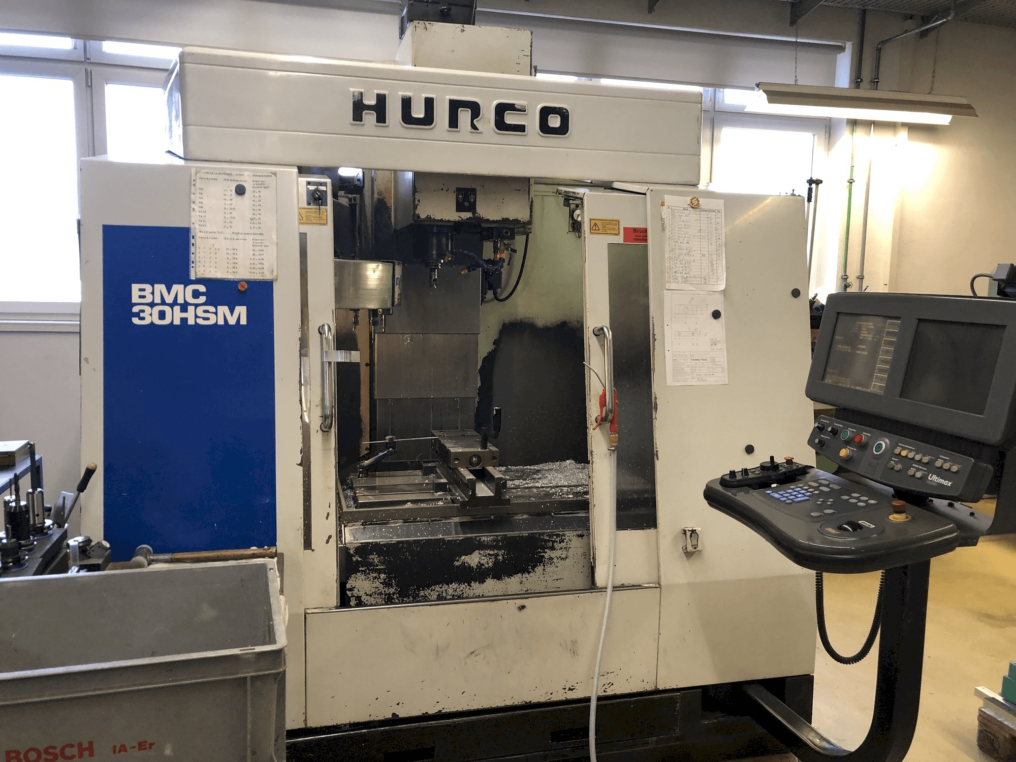 Masina Hurco BMC 30 HSM eestvaade