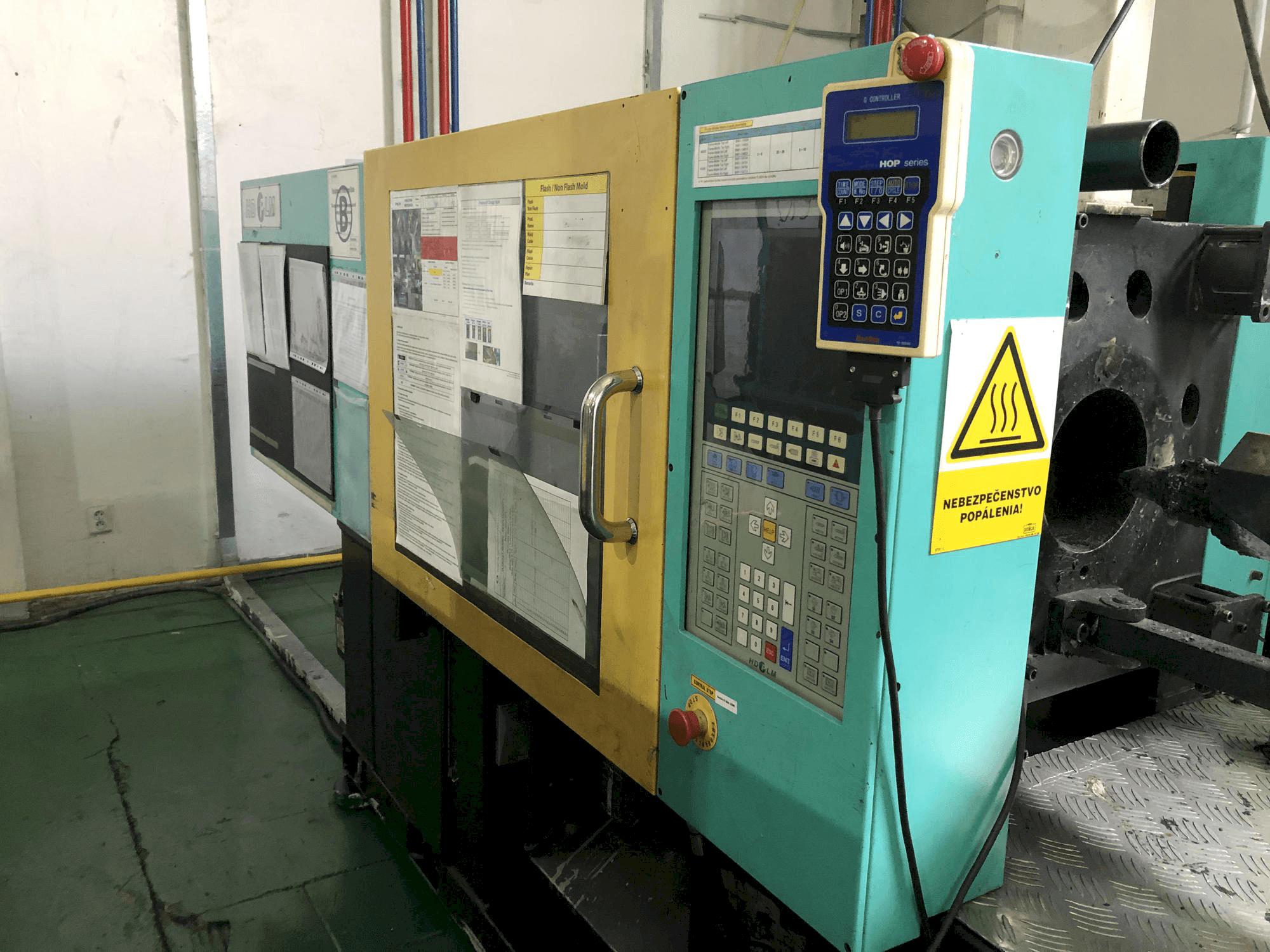 Masina Hyundai K-120V eestvaade