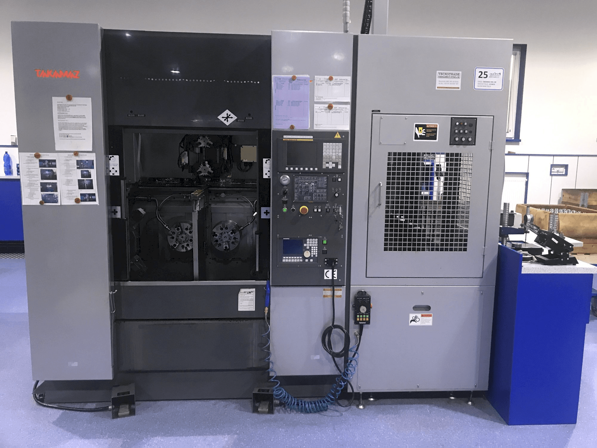 Masina Takamaz XW-130 eestvaade