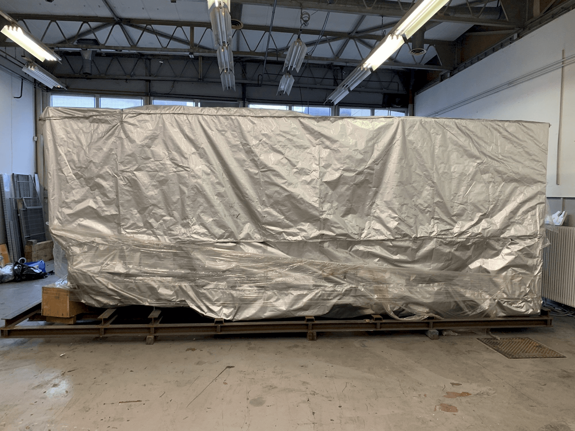 Masina YCM NH 500A eestvaade