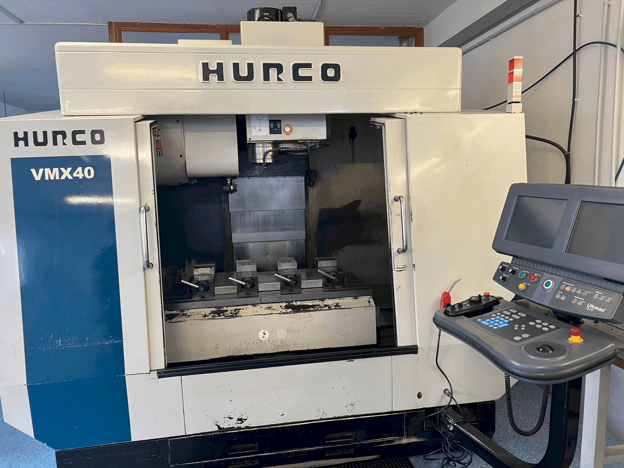 Masina Hurco VMX40 eestvaade