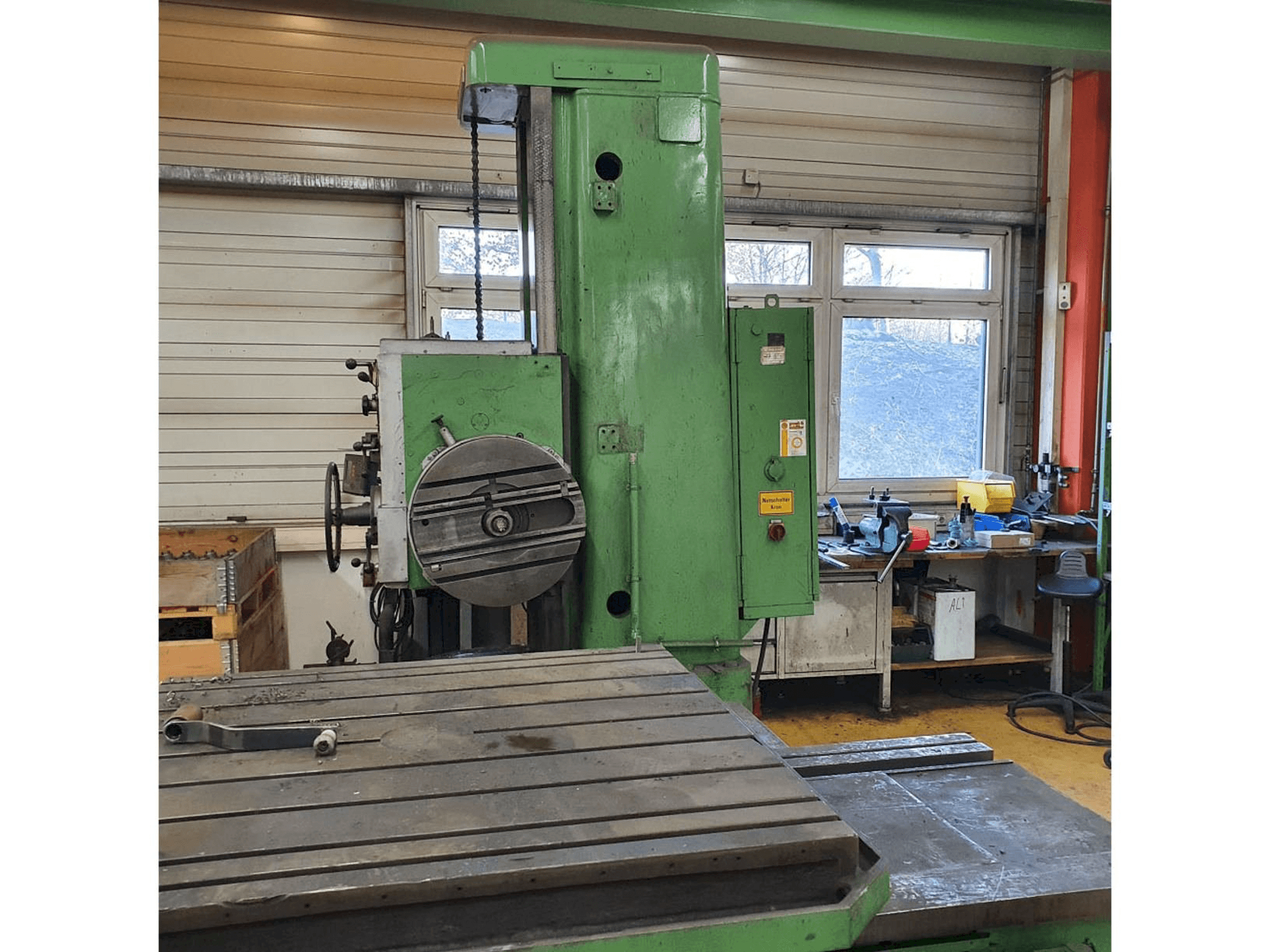 Masina TOS Bohrwerk W 100 eestvaade