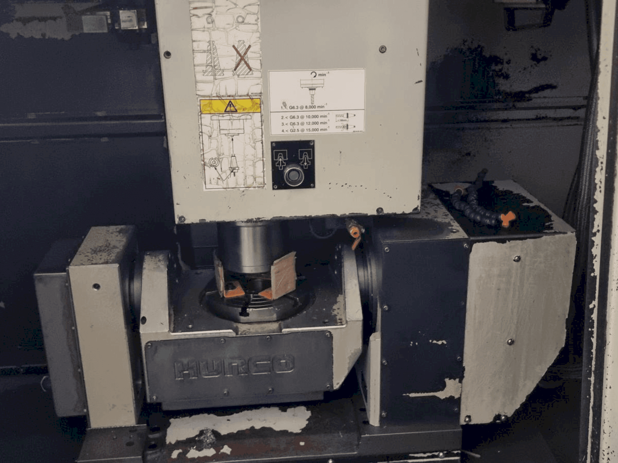 Masina Hurco VMX 50T eestvaade