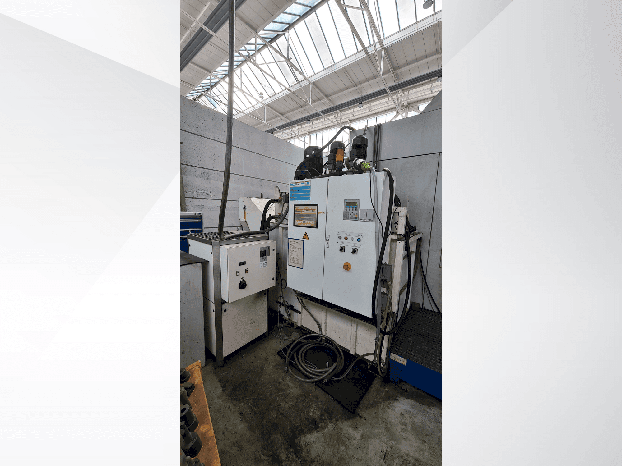 Masina OSG EX-CELL-O XS425 eestvaade