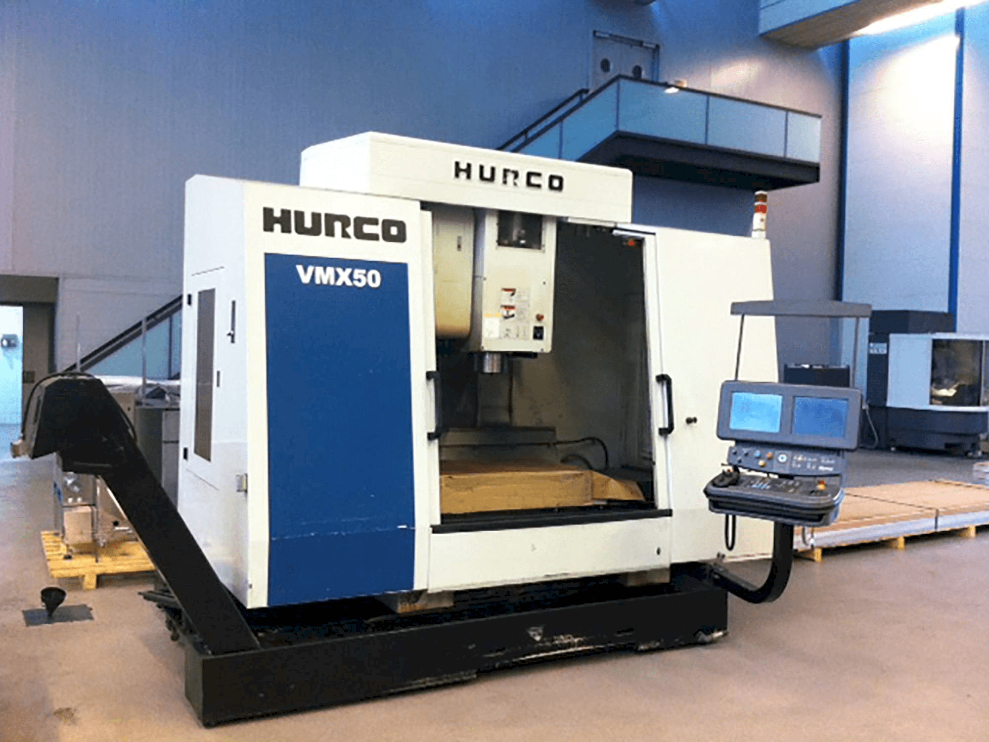 Masina Hurco VMX 50/40T eestvaade