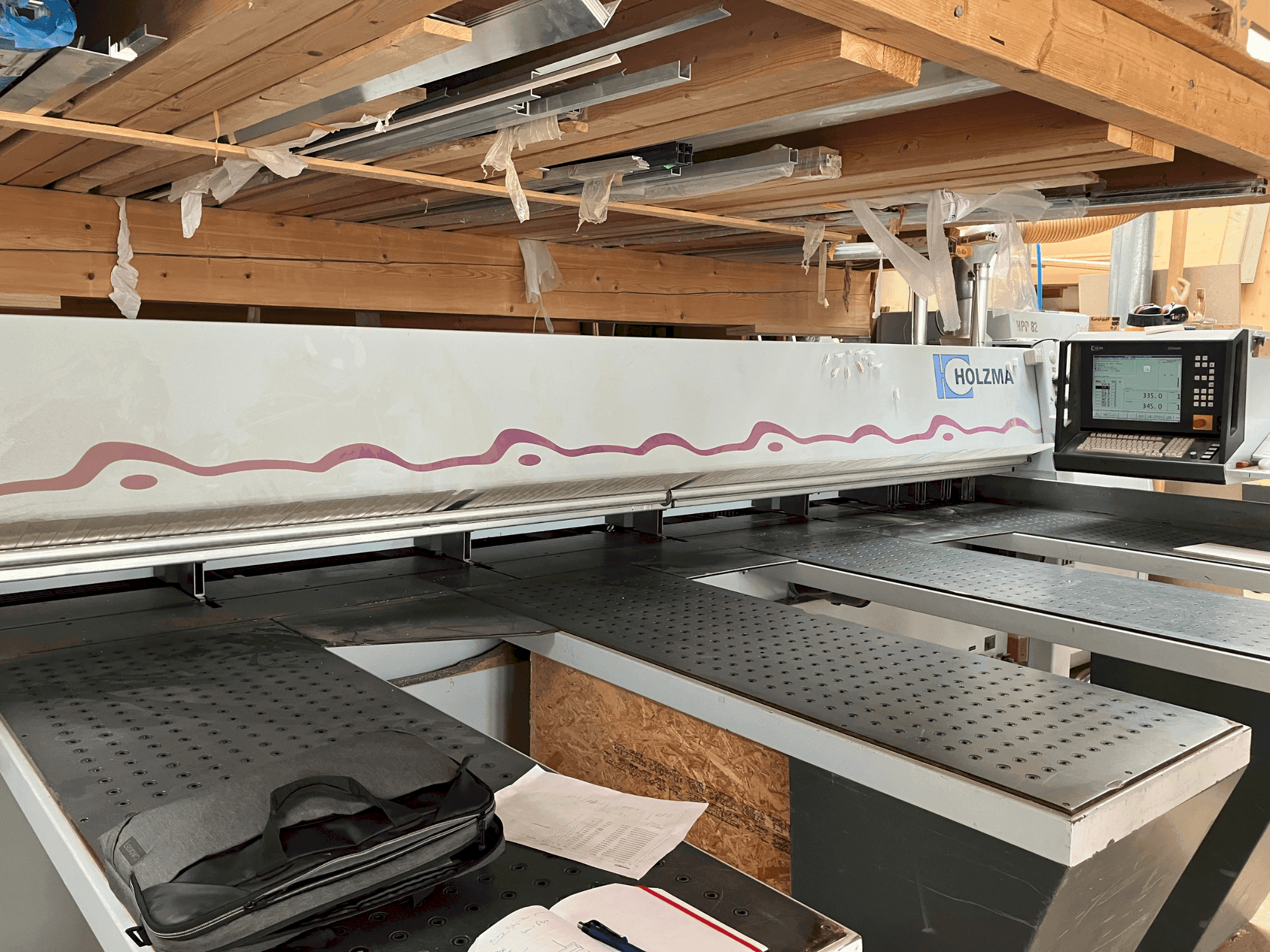 Masina HOLZMA HPP 82/43 eestvaade