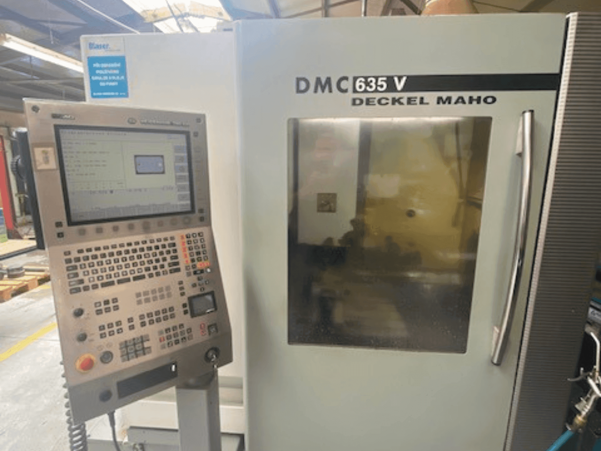 Masina DMG DECKEL MAHO DMC 635V eestvaade