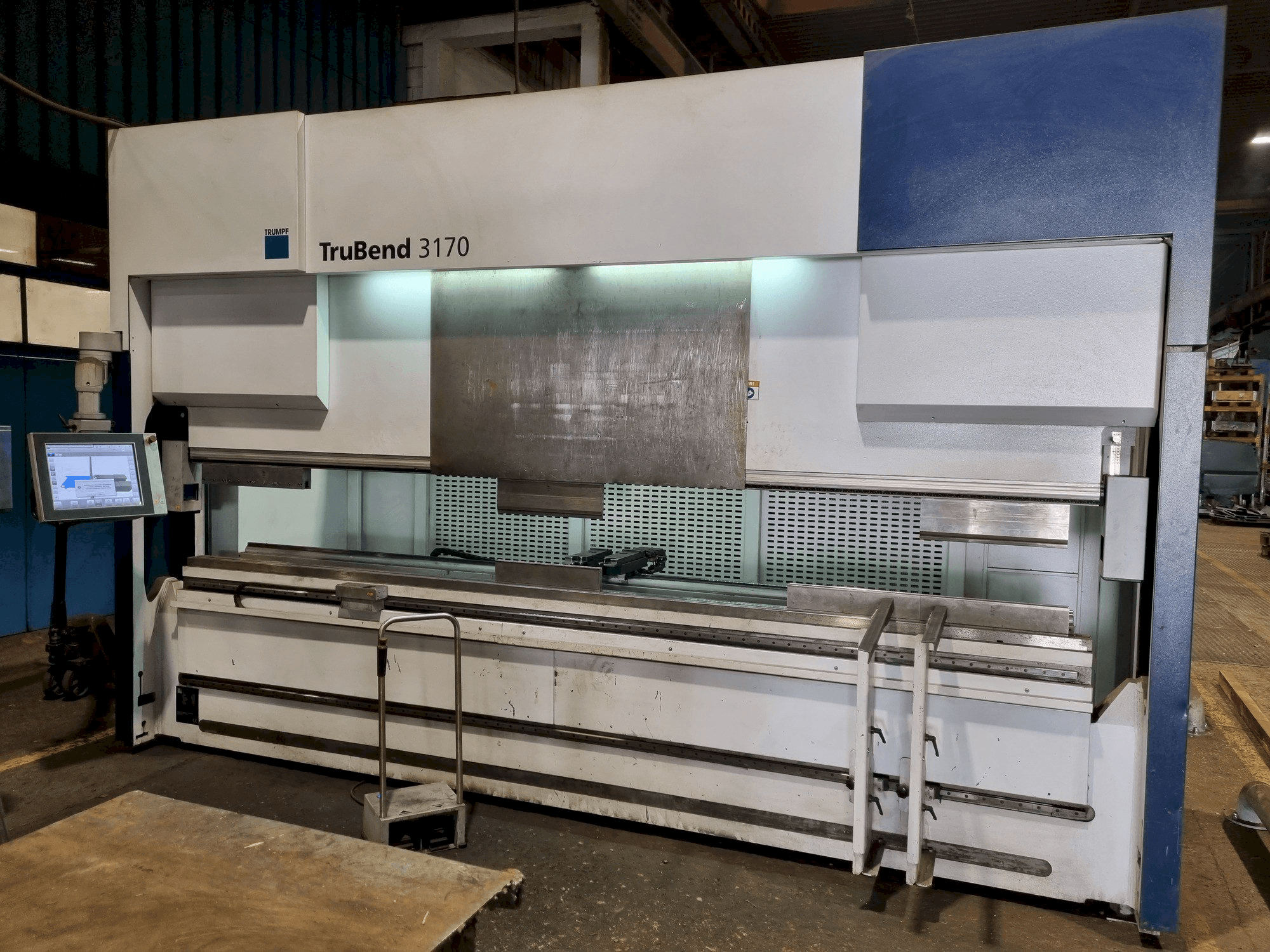 Masina Trumpf trubend 3170 eestvaade