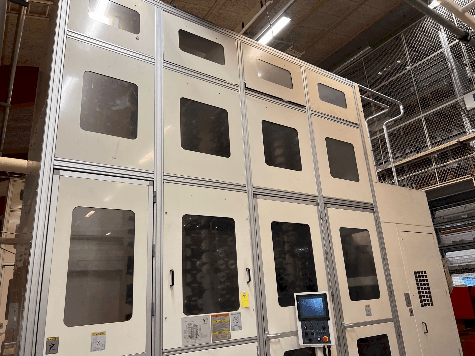 Masinavaade Okuma MA-800H vasakult