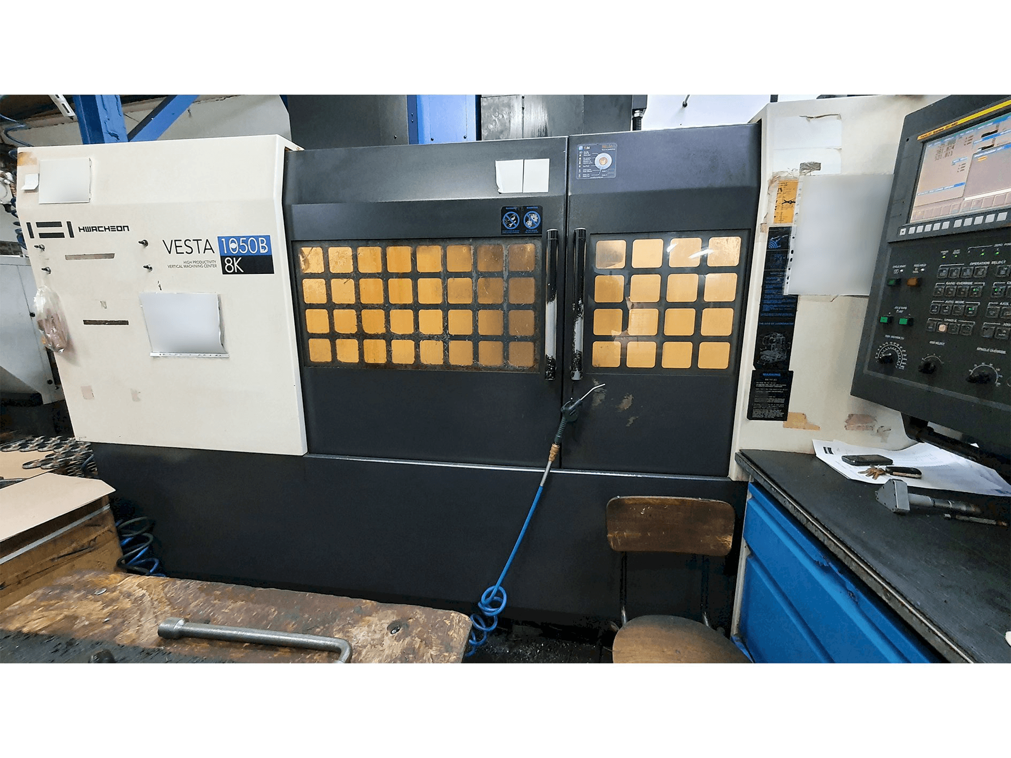 Masina HWACHEON VESTA-1050B eestvaade