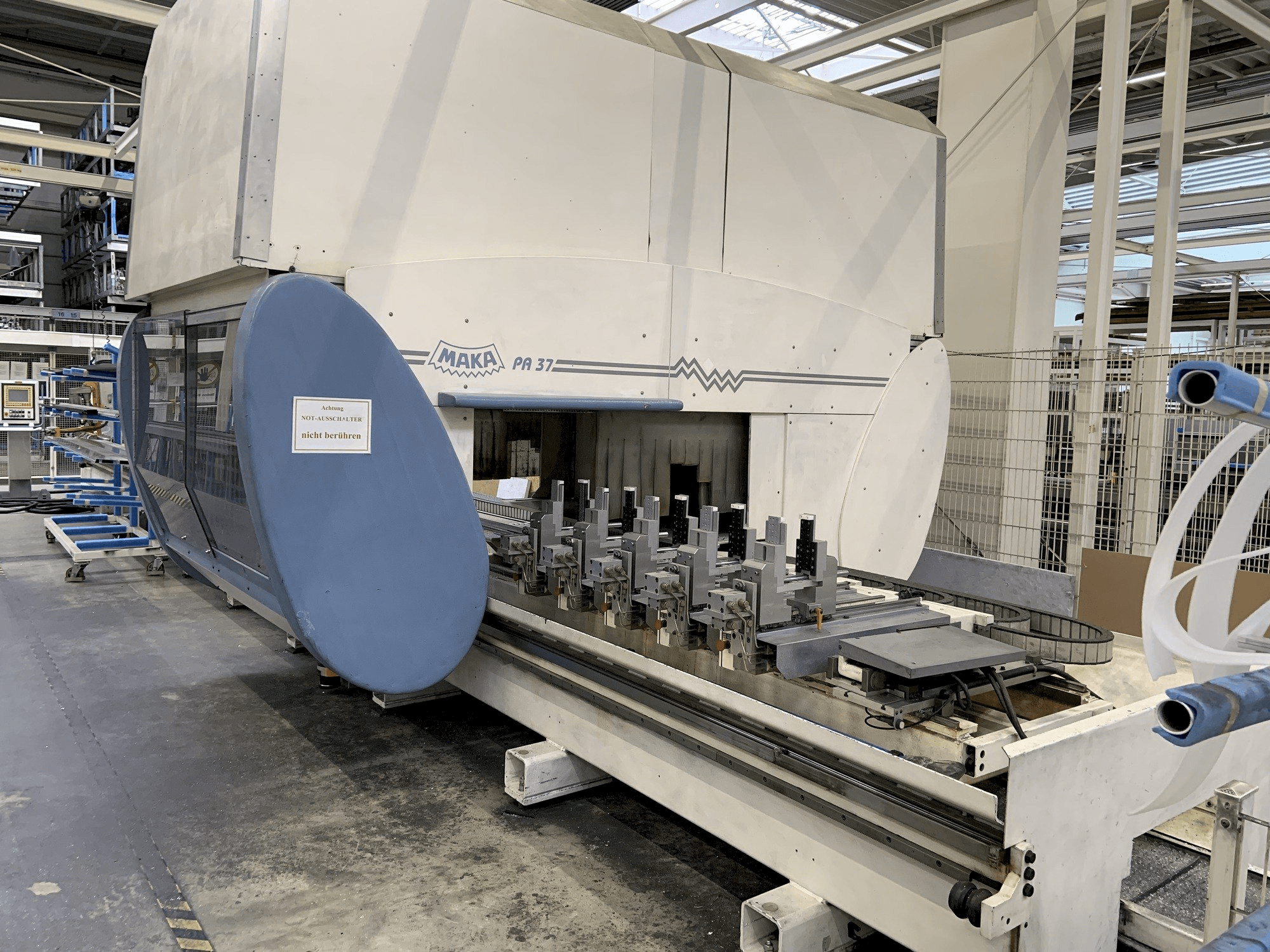 Masina MAKA PA37 eestvaade