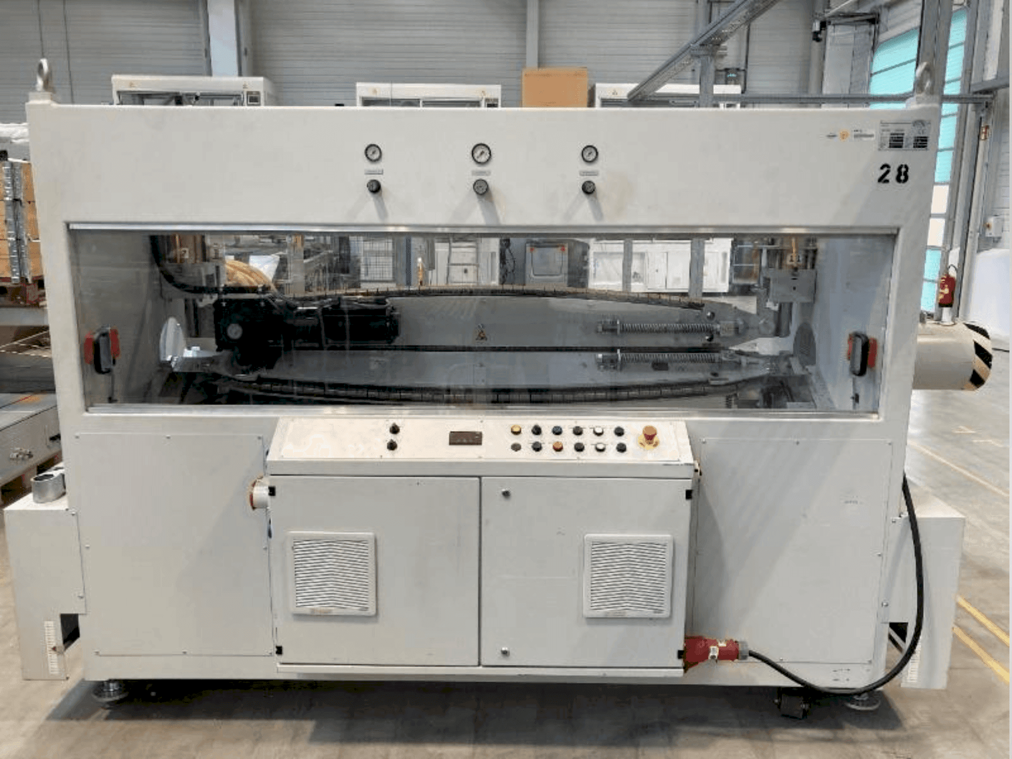 Masina Krauss Maffei KM-RS 500 XS eestvaade