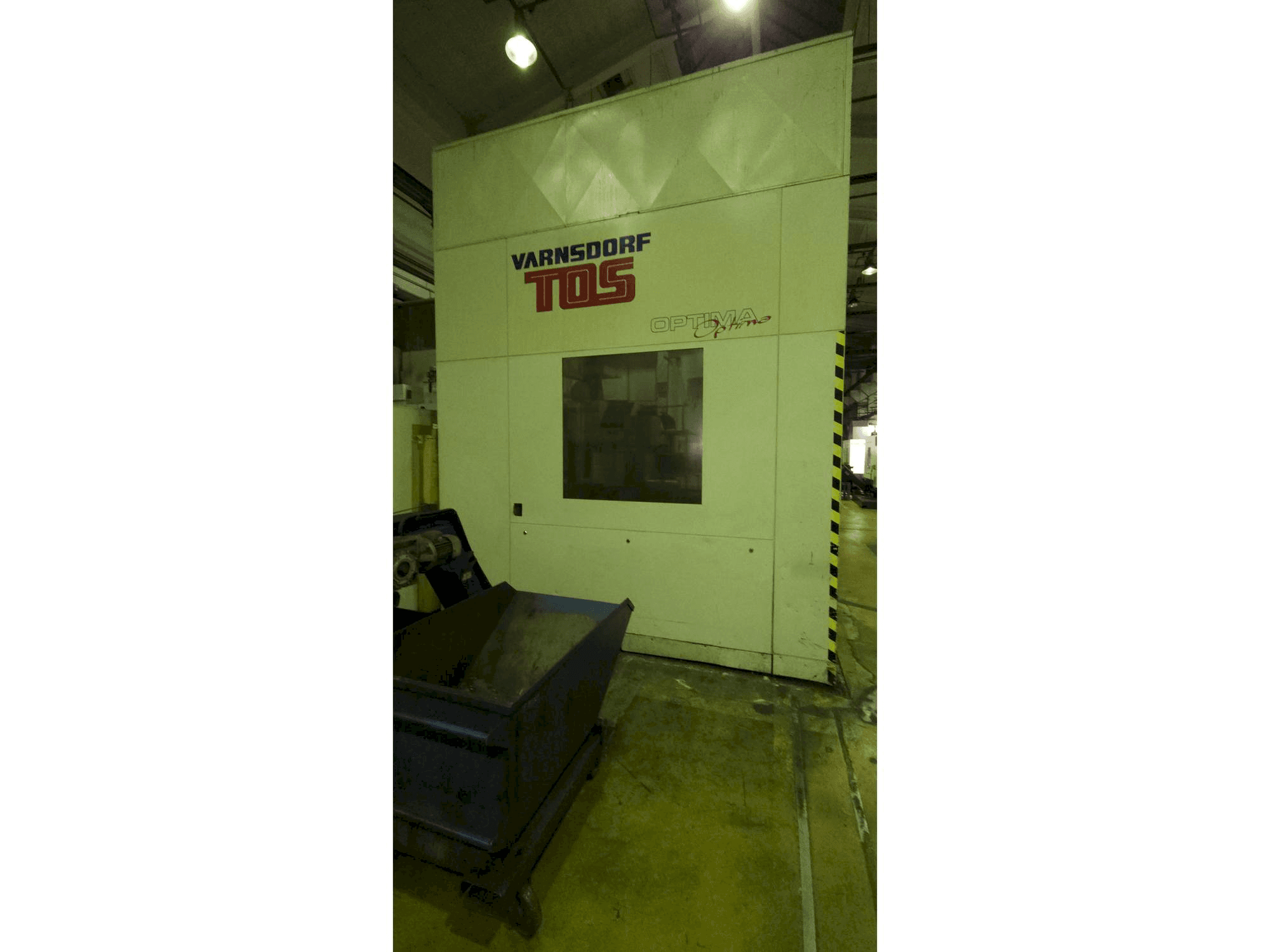 Masina TOS Optima eestvaade