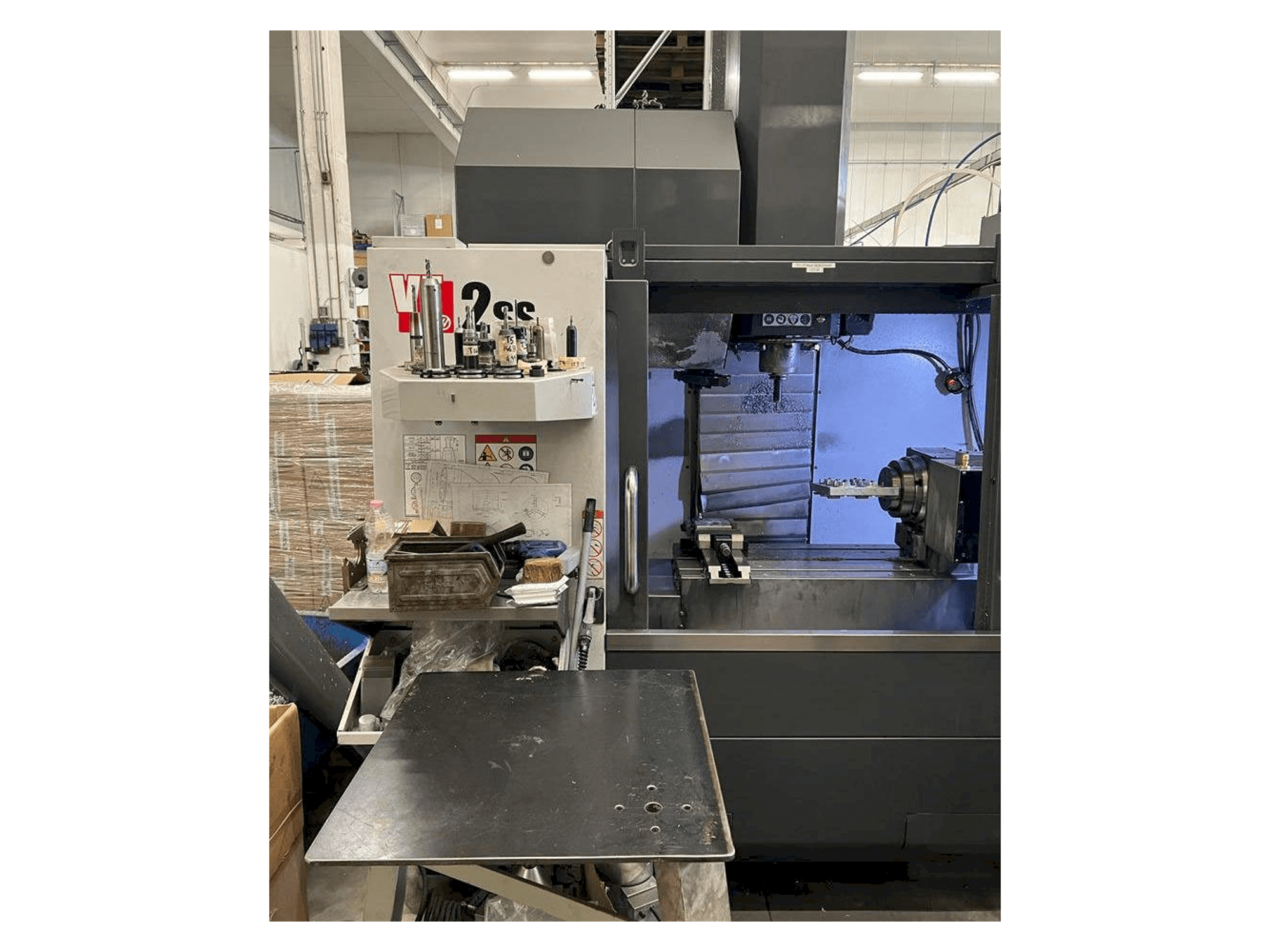 Masina HAAS VF-2SS eestvaade