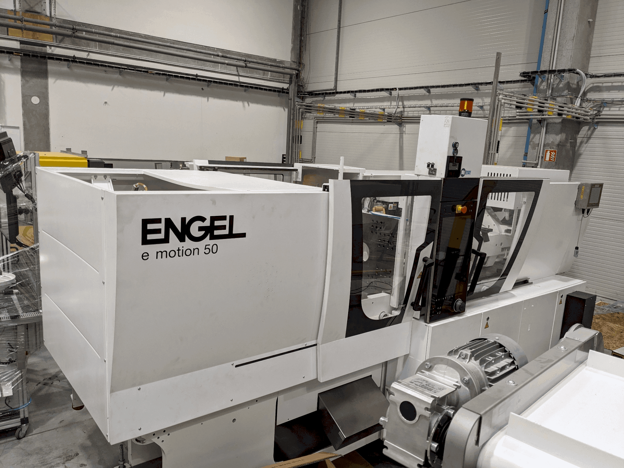 Masina Engel e-motion 170/50 TL eestvaade