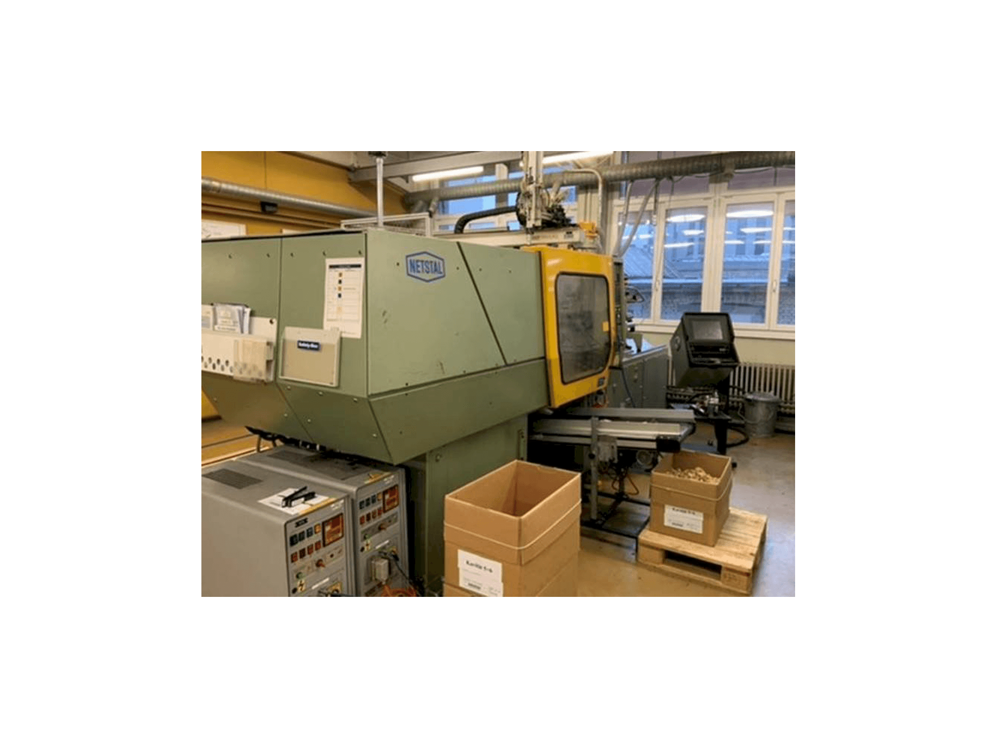 Masina Netstal Synergy 600-110 eestvaade