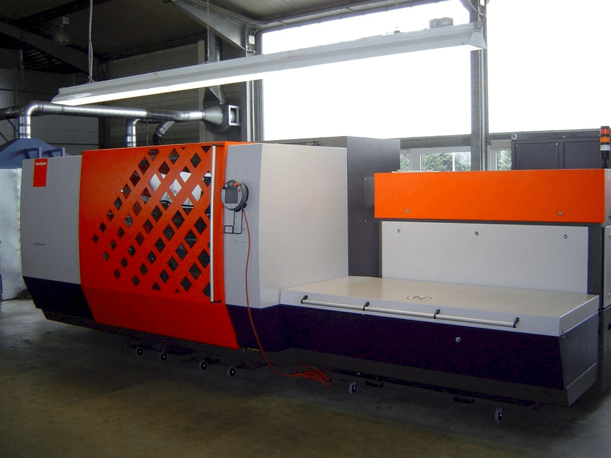 Masina Bystronic ByVention 3015 eestvaade