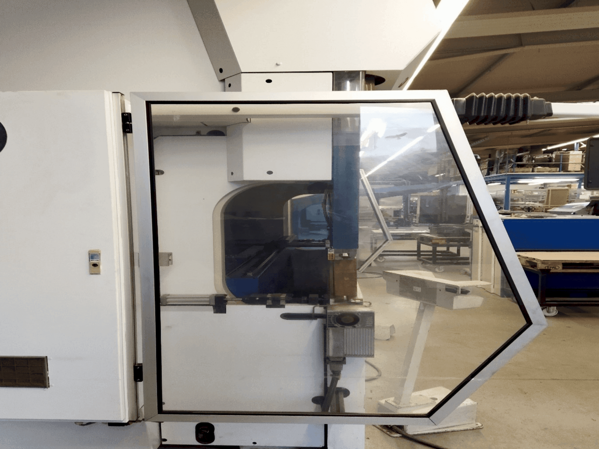 Masina TRUMPF TrumaBend V130 eestvaade
