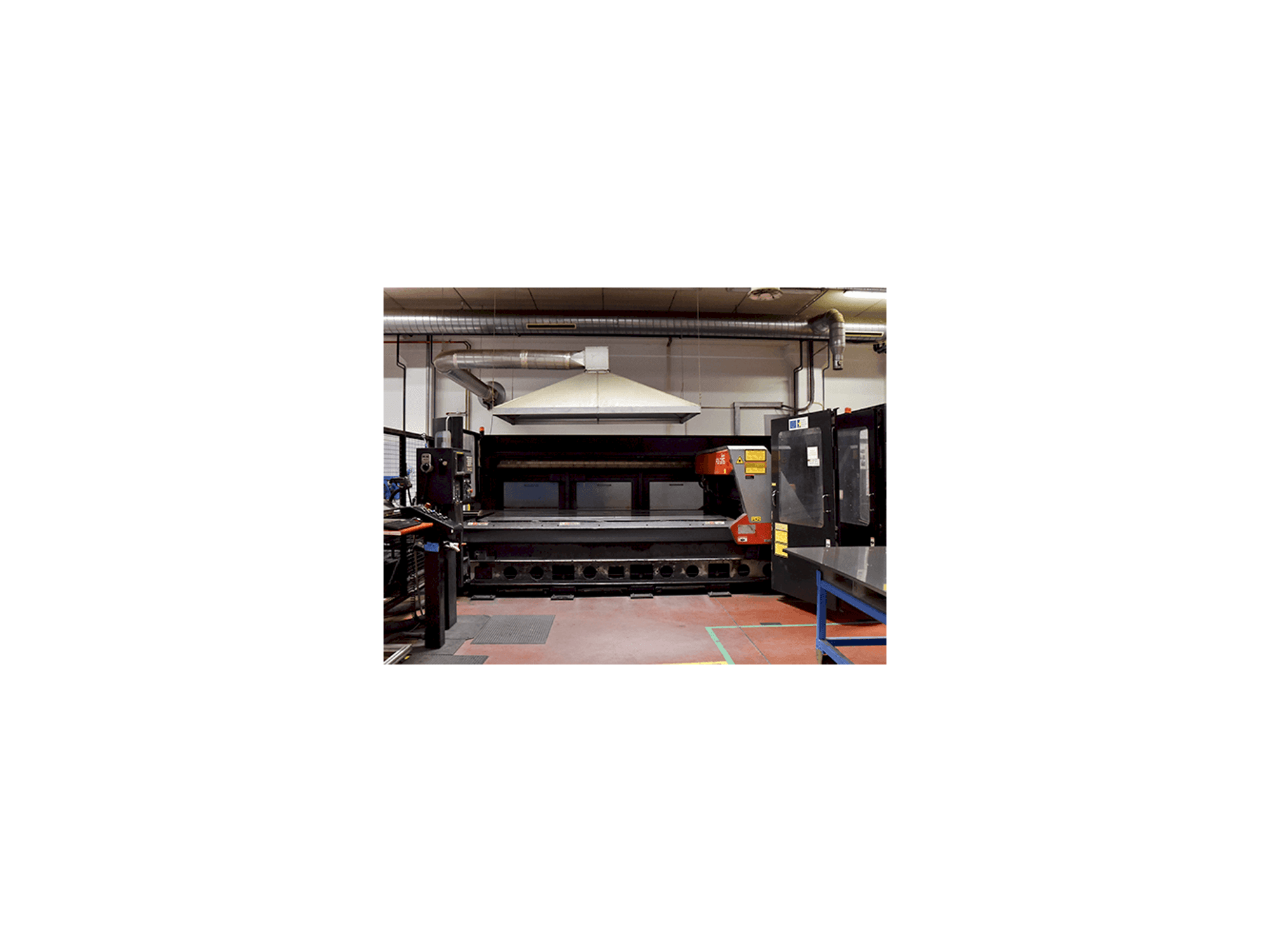 Masina AMADA FO-3015 eestvaade