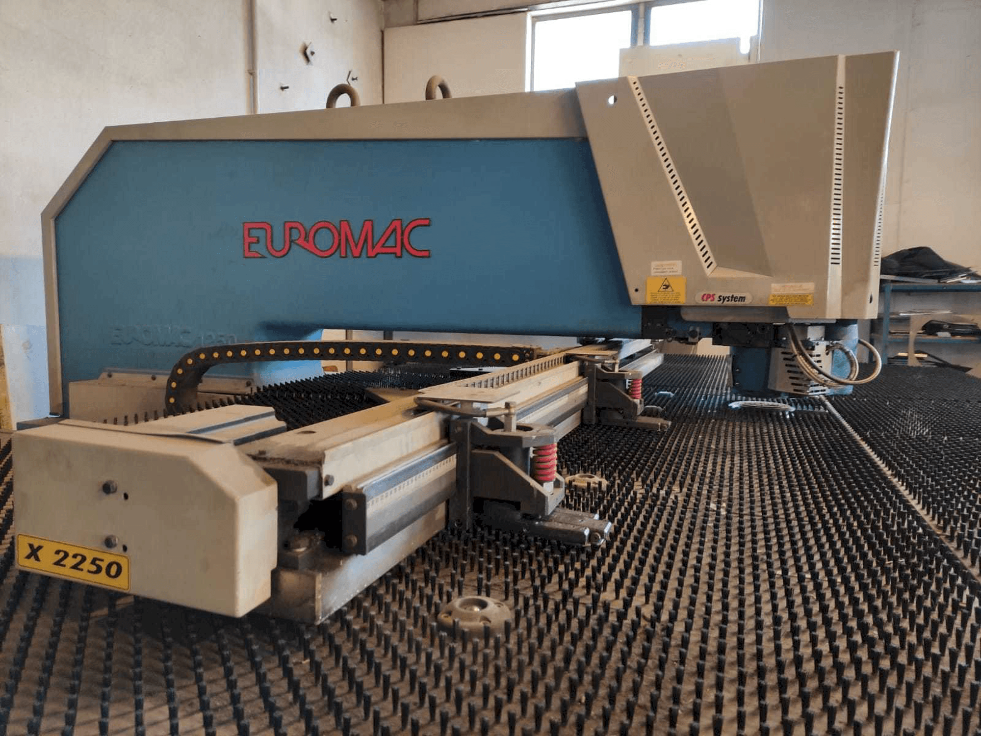 Masina Euromac ZX 1250/30 vasaku külje vaade