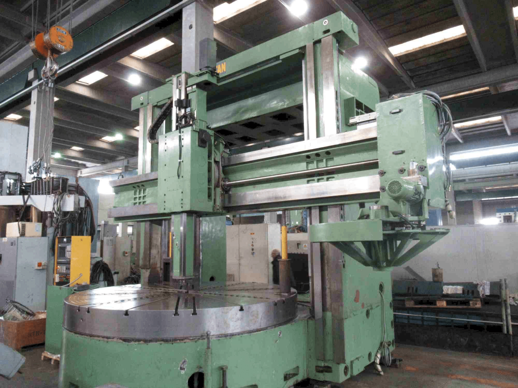 Masina Titan SC 33 CNC eestvaade