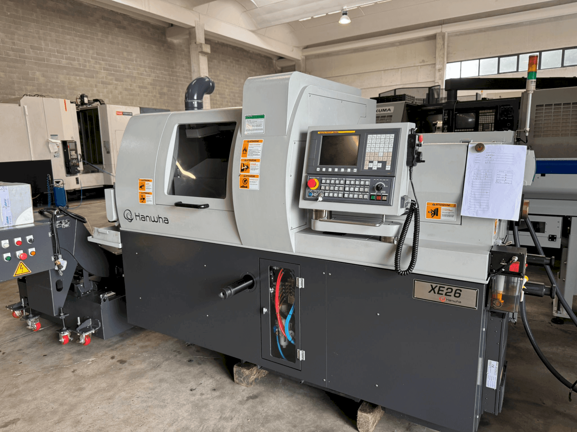 Masina Hanwha XE 26 H eestvaade