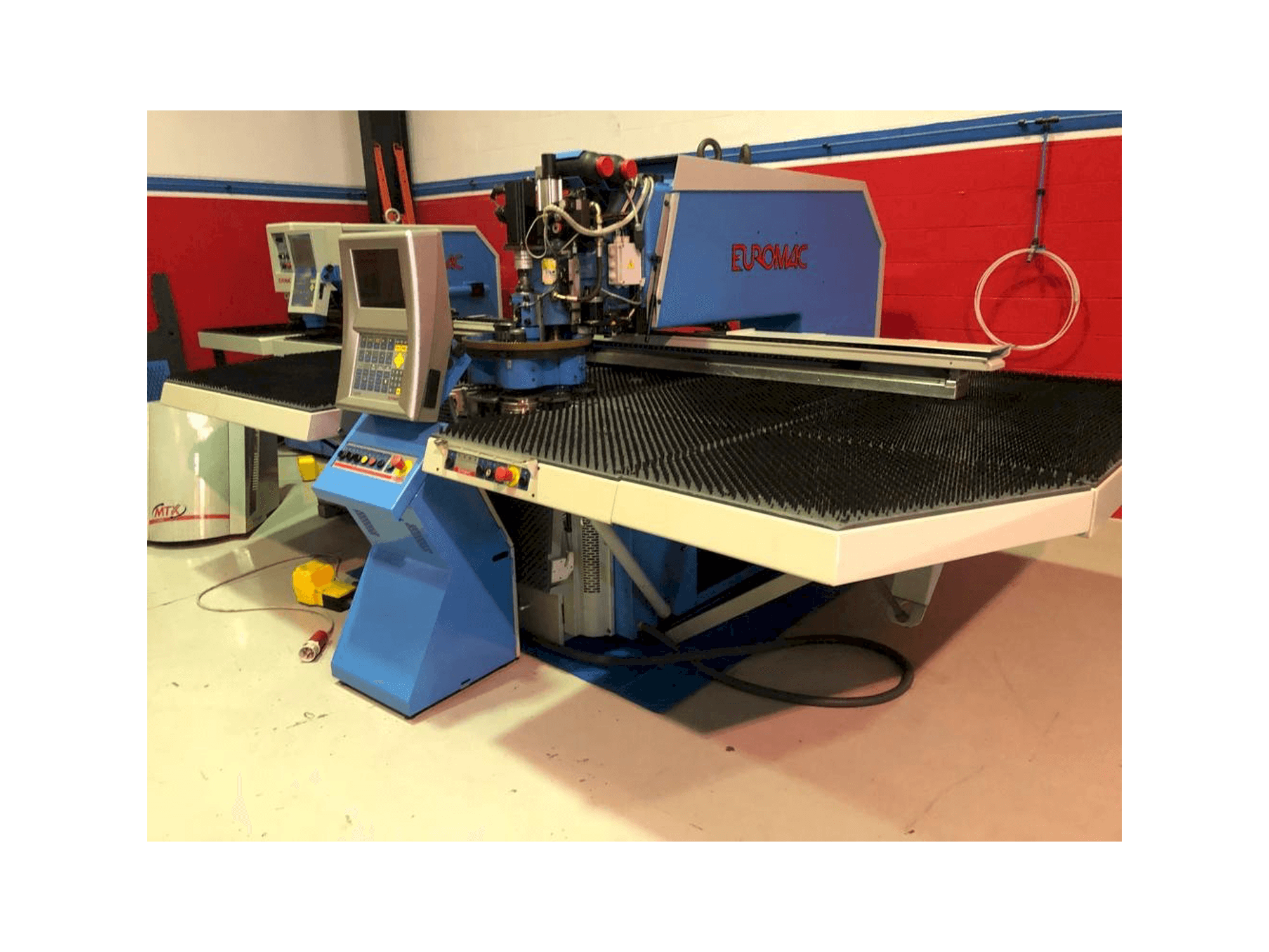 Masina Euromac MTX 1250-30-2000 AI eestvaade