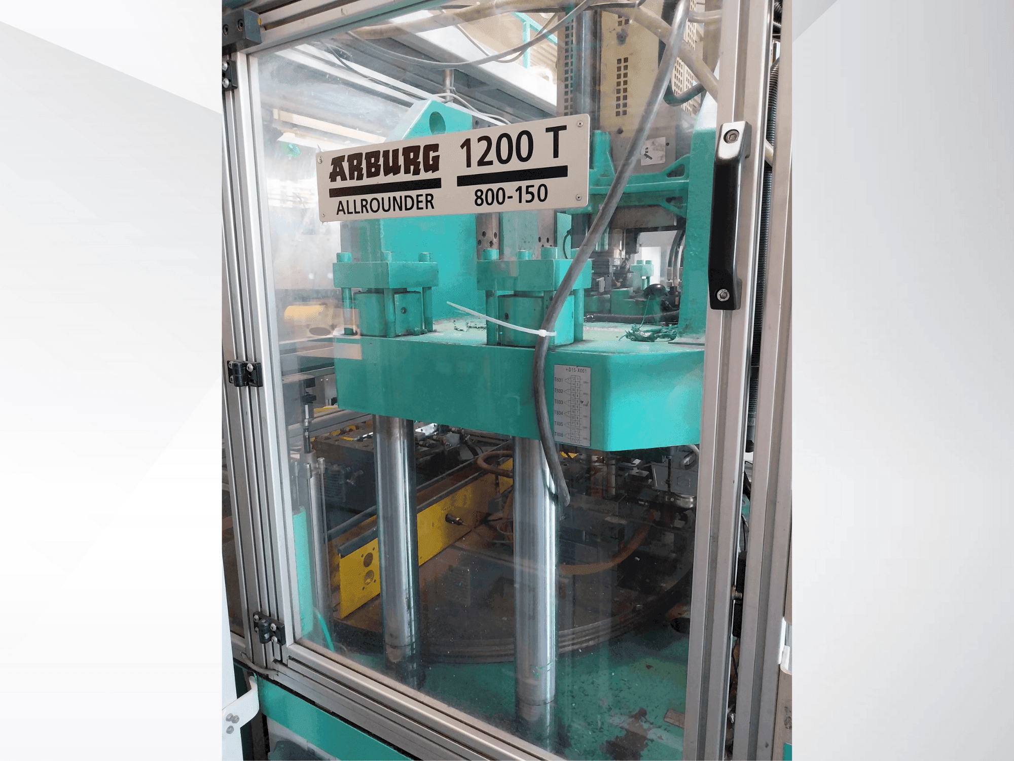Masina Arburg Allrounder 1200T 800-150 eestvaade
