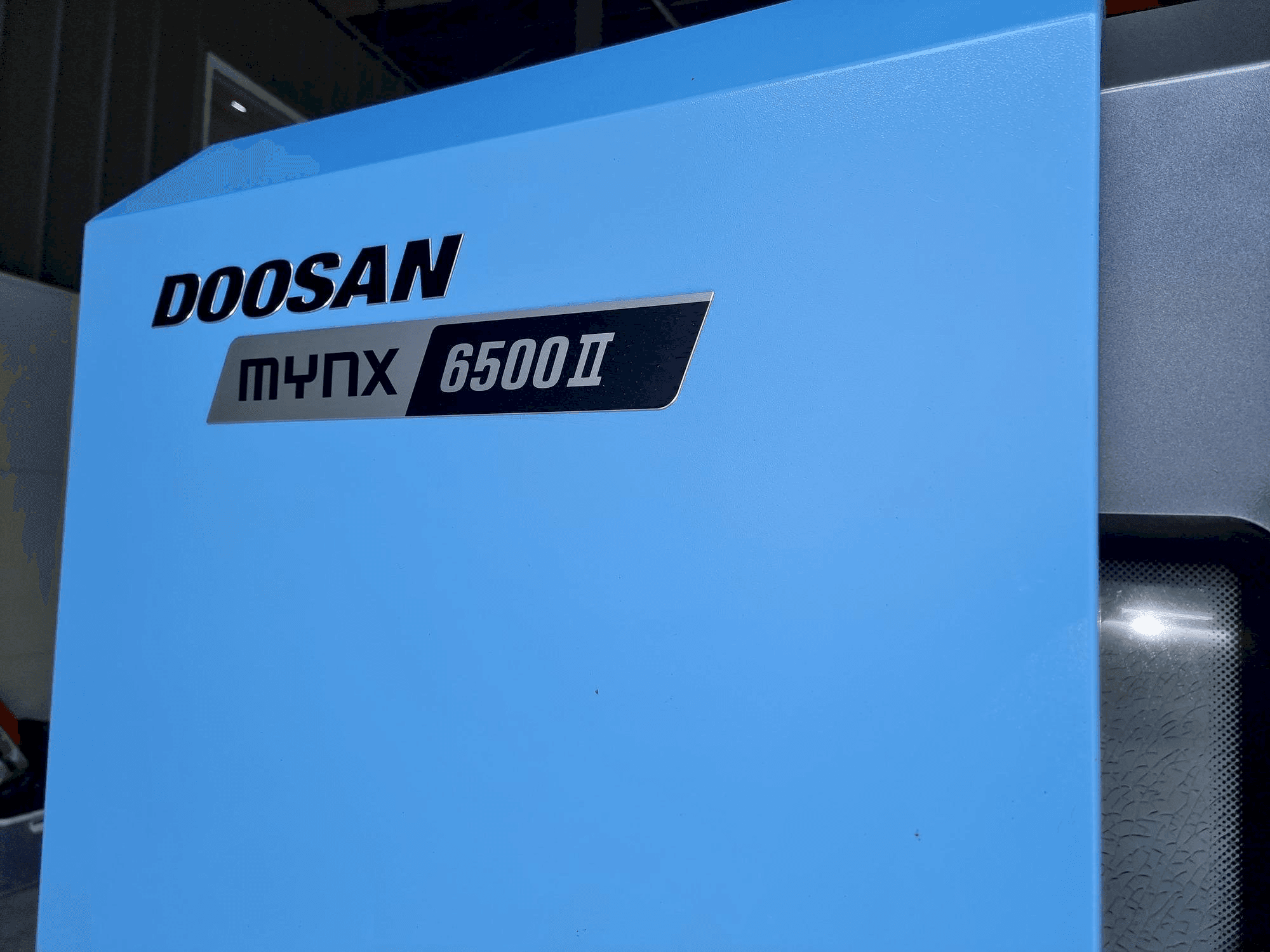 Masina Doosan MYNX 6500Ⅱ eestvaade