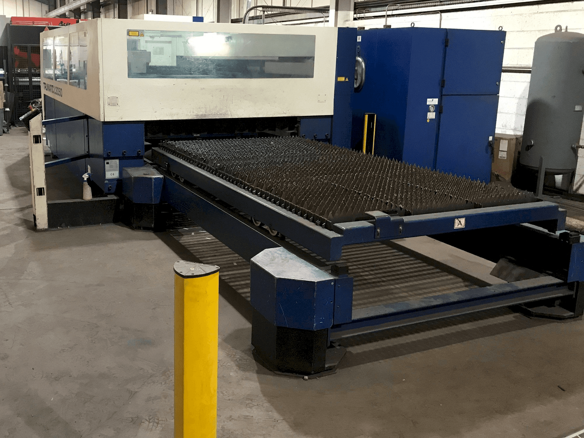Masina Trumpf Trumatic L3050 eestvaade