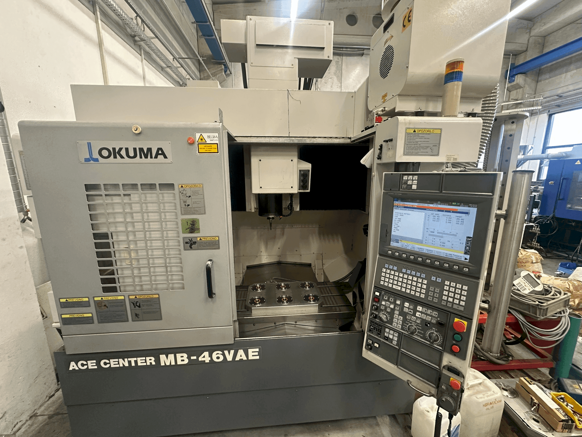 Masina Okuma MA-46 VAE eestvaade