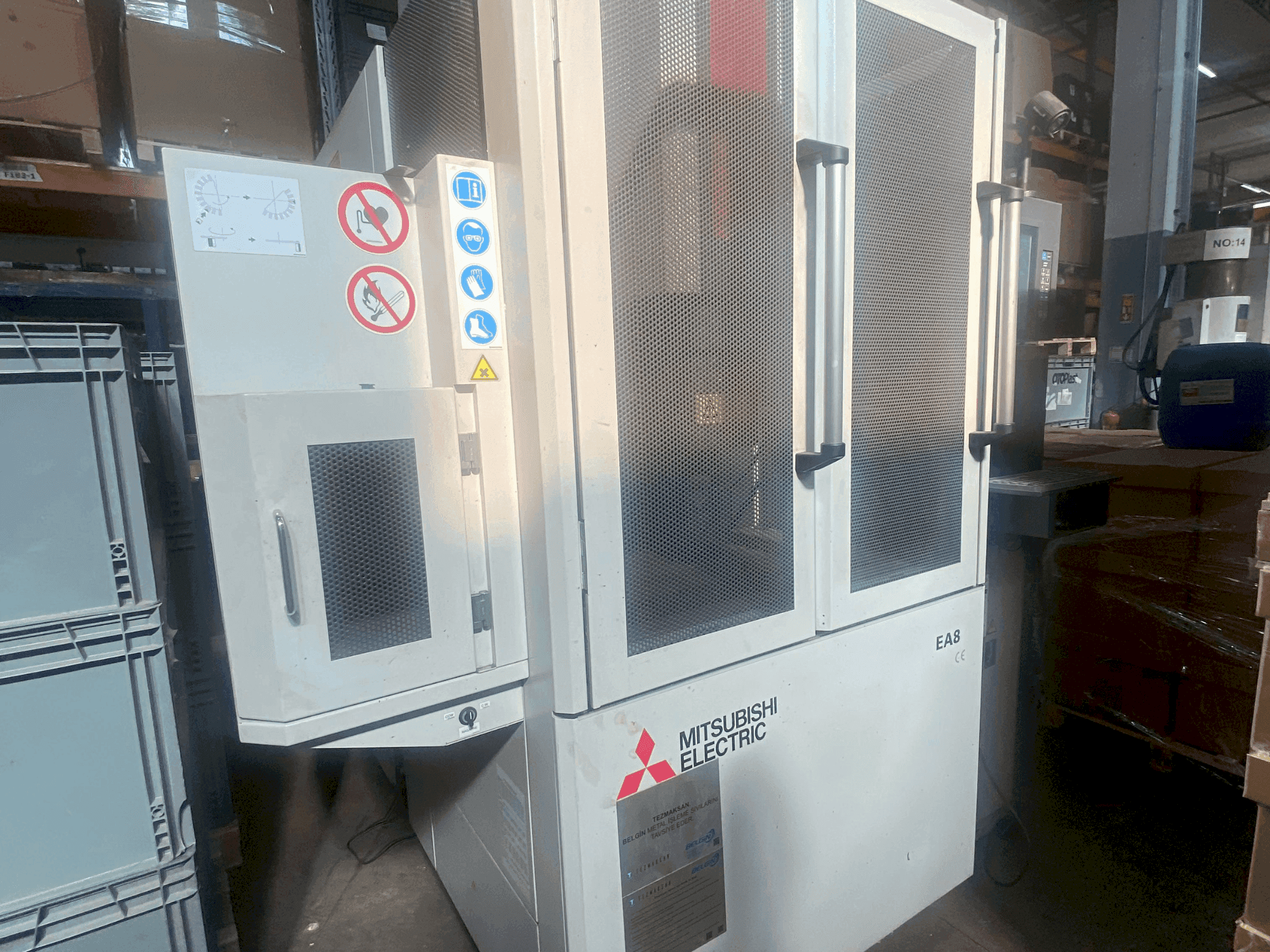 Masina Mitsubishi EA8 eestvaade