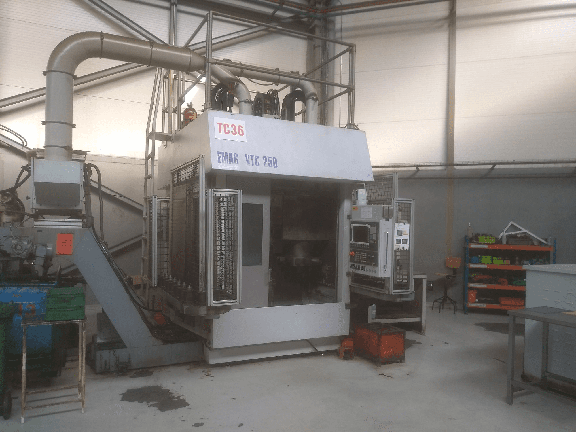 Masina EMAG VTC 250 eestvaade