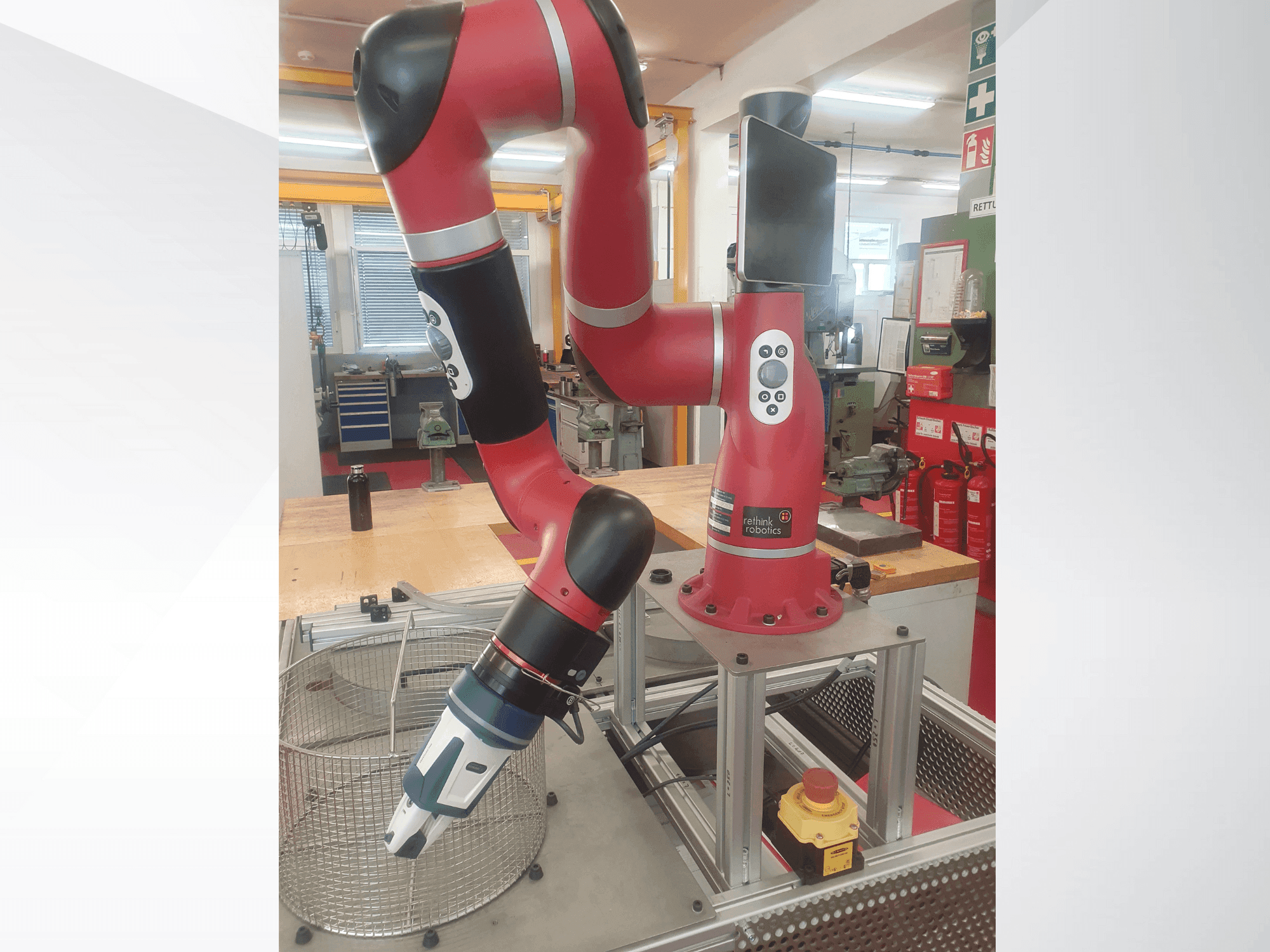 Masina RETHINK Robotics Sawyer eestvaade