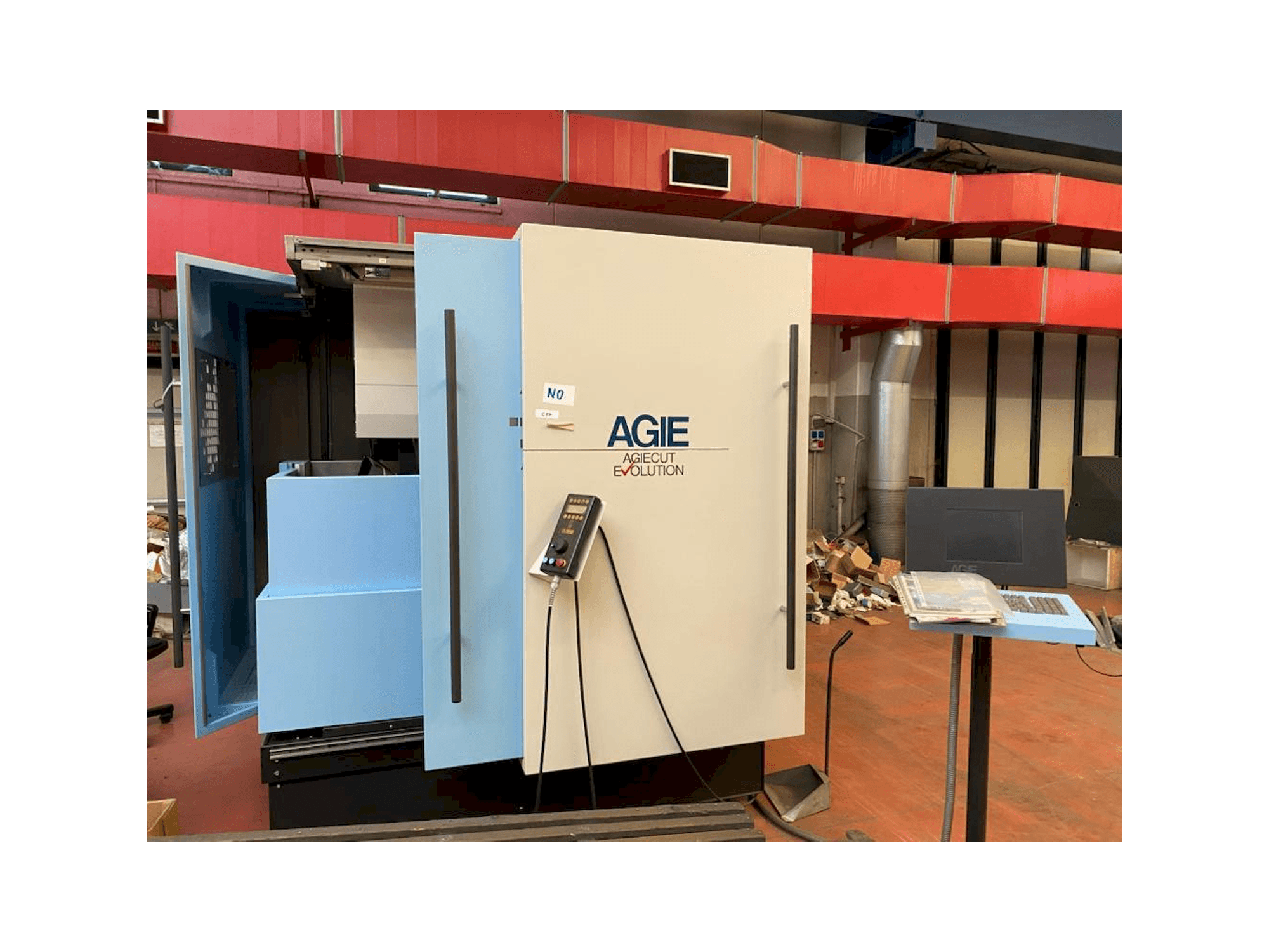Masina AGIE AGIEMATIC + AGIEPULS 60 HSF eestvaade