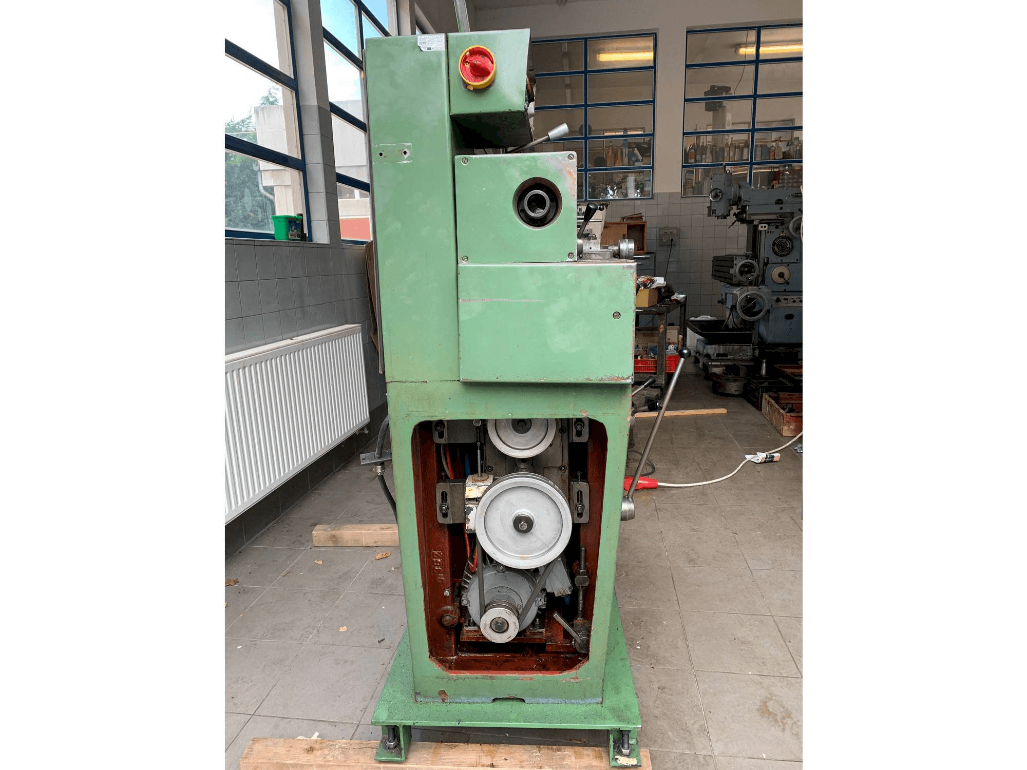 Masina TOS Sm 16-A eestvaade