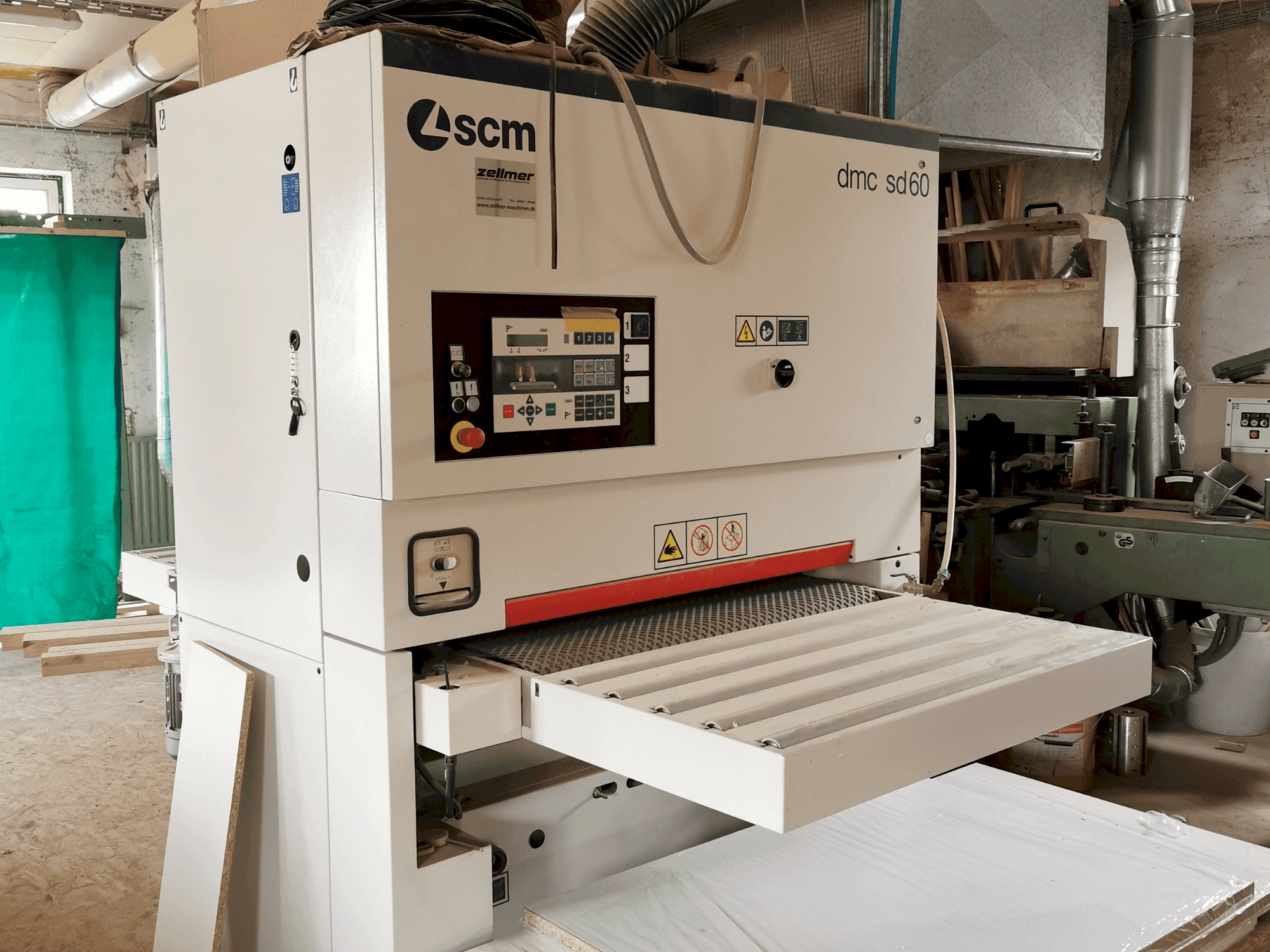 Masina SCM DMC sd60 eestvaade