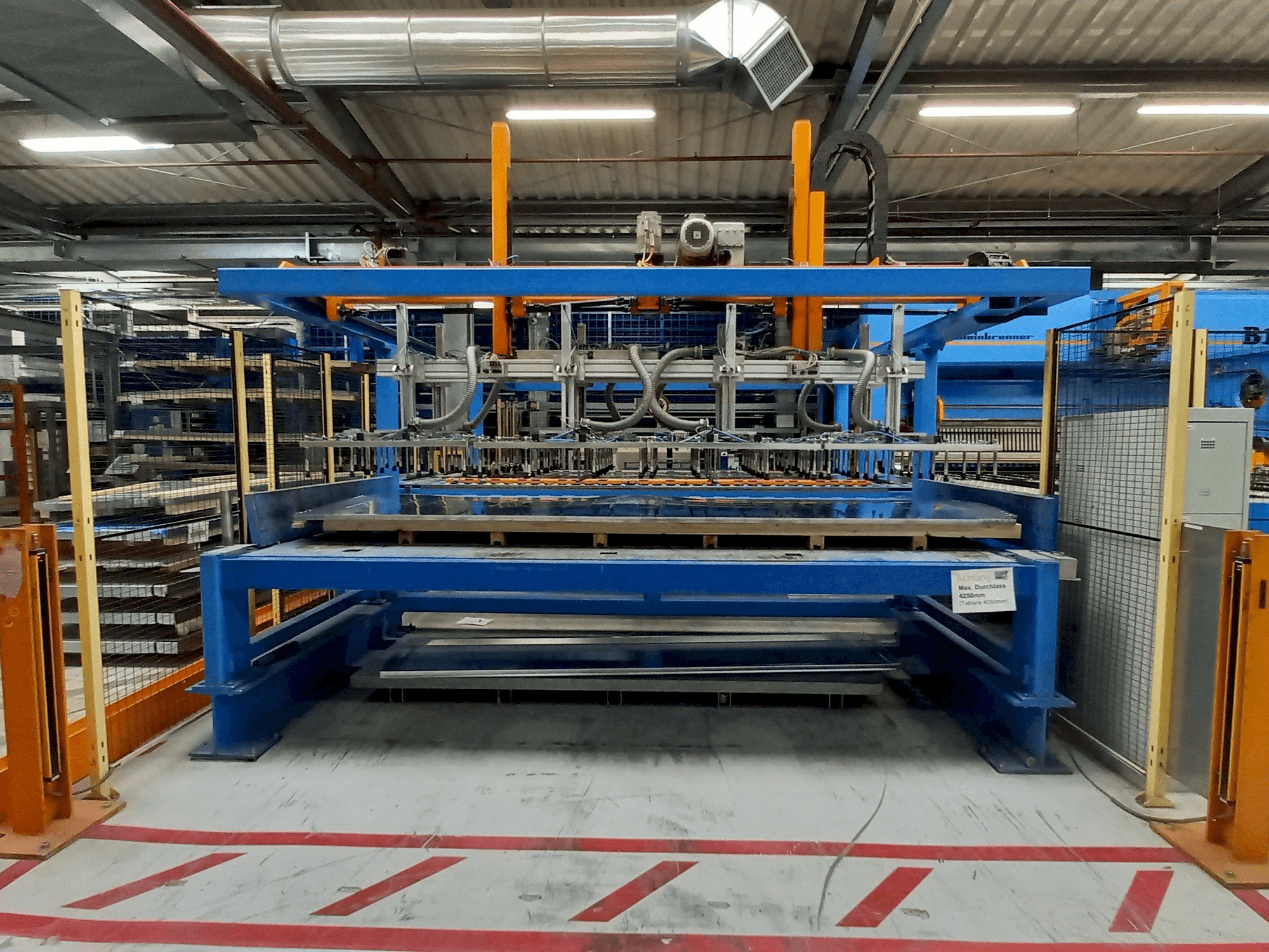 Masina Weinbrenner B 12 eestvaade