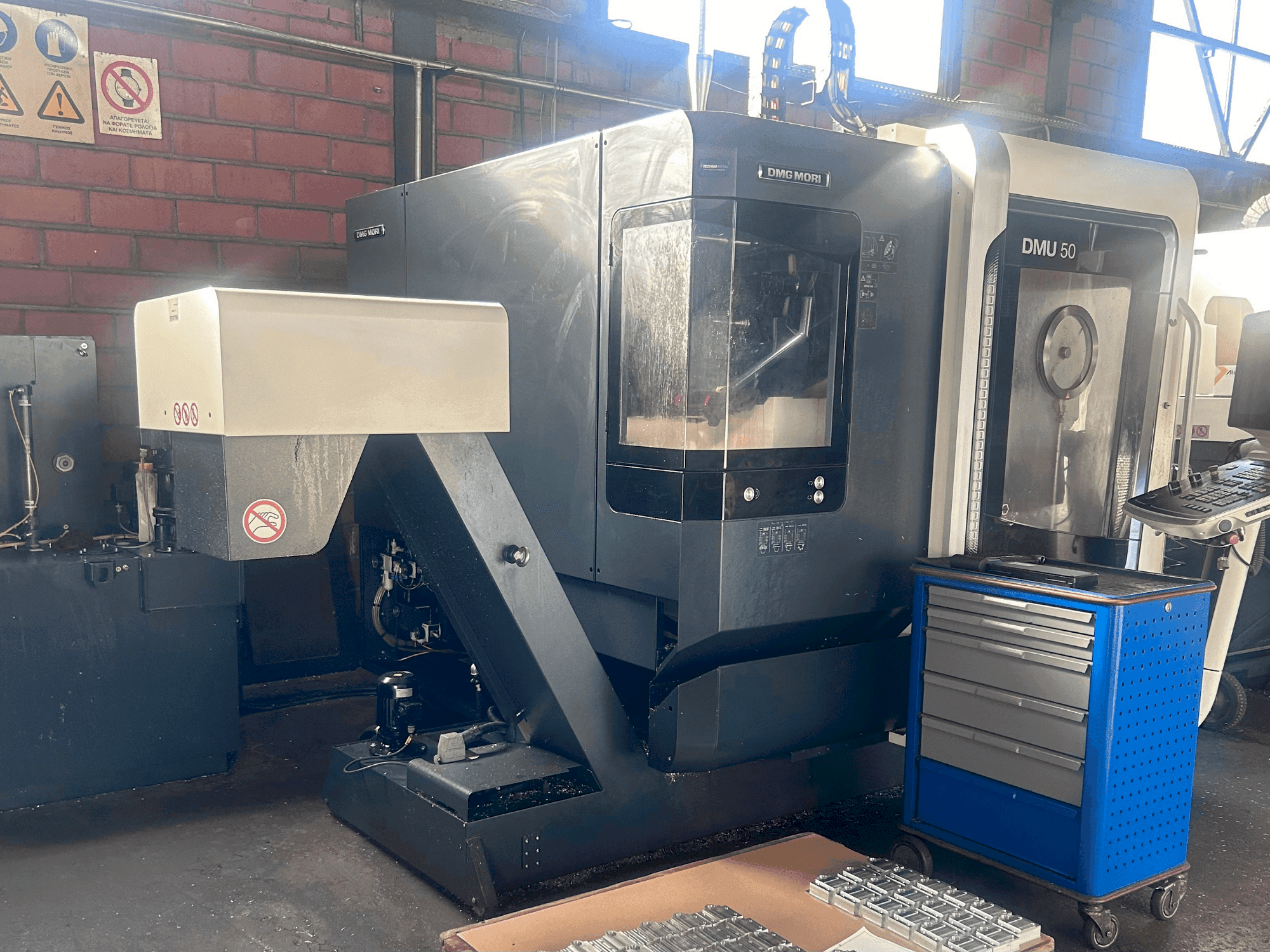 Masina DMG MORI DMU 50 eestvaade