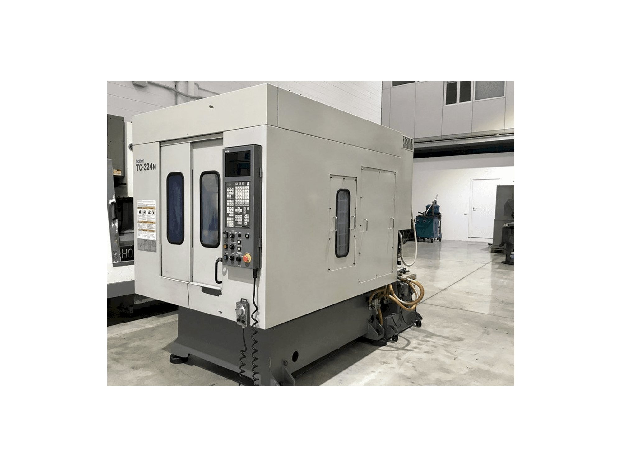 Masina Brother TC 324N eestvaade