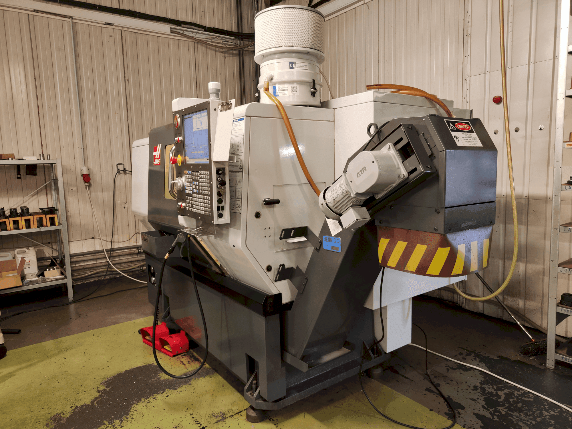 Masina HAAS ST-10 eestvaade