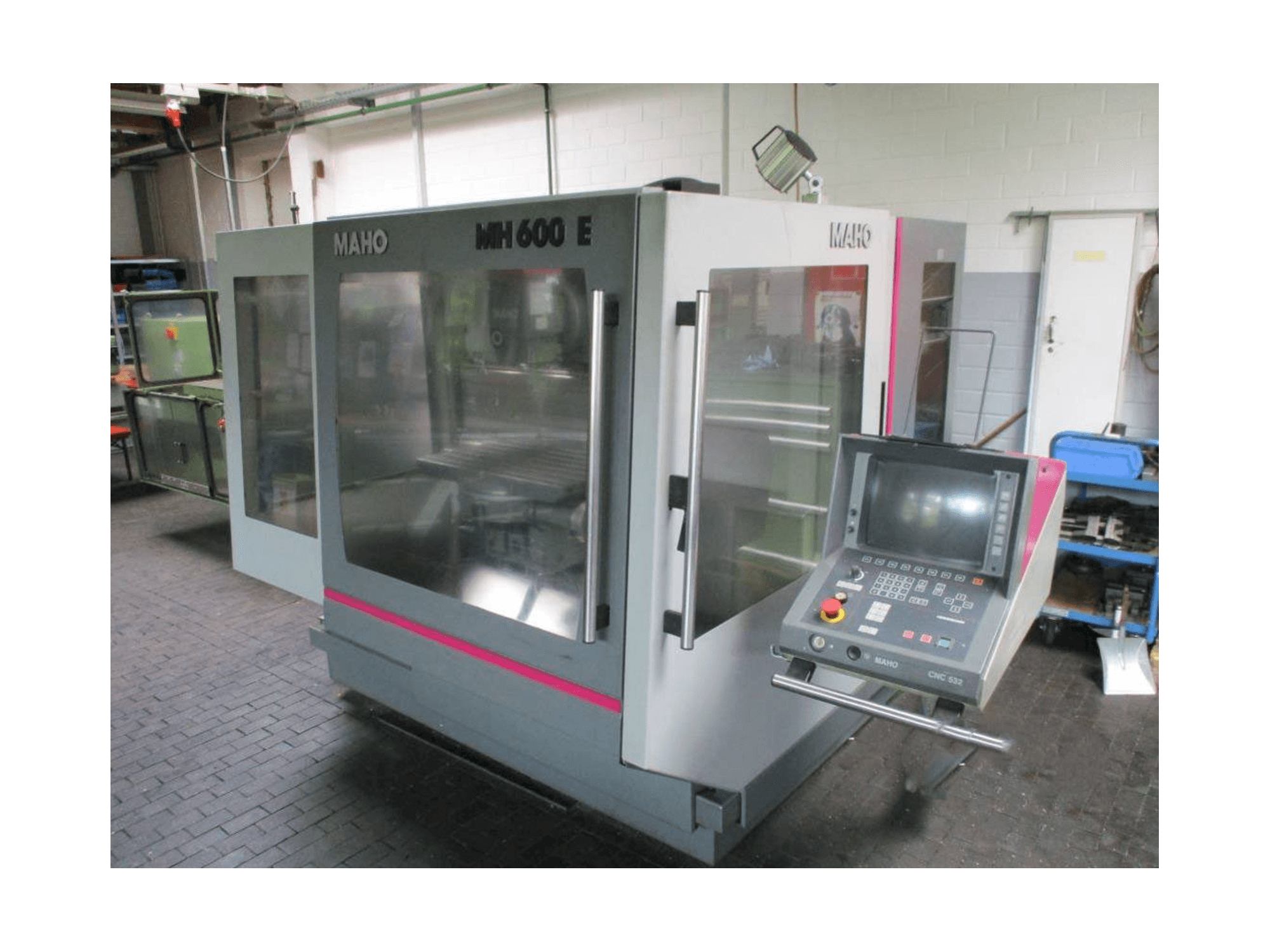 Masina MAHO MAHO 600 E eestvaade