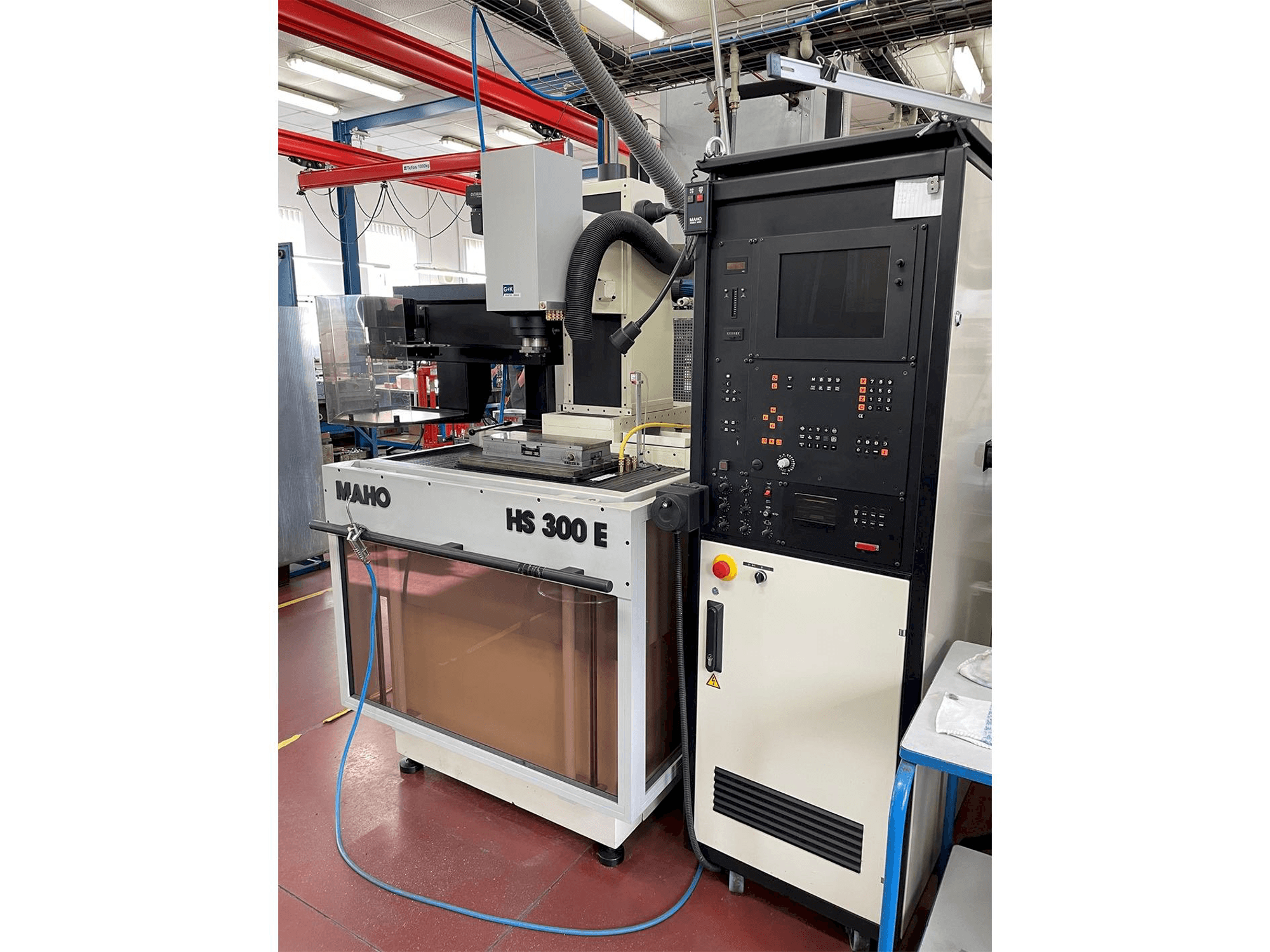 Masina Maho HS 300 E eestvaade