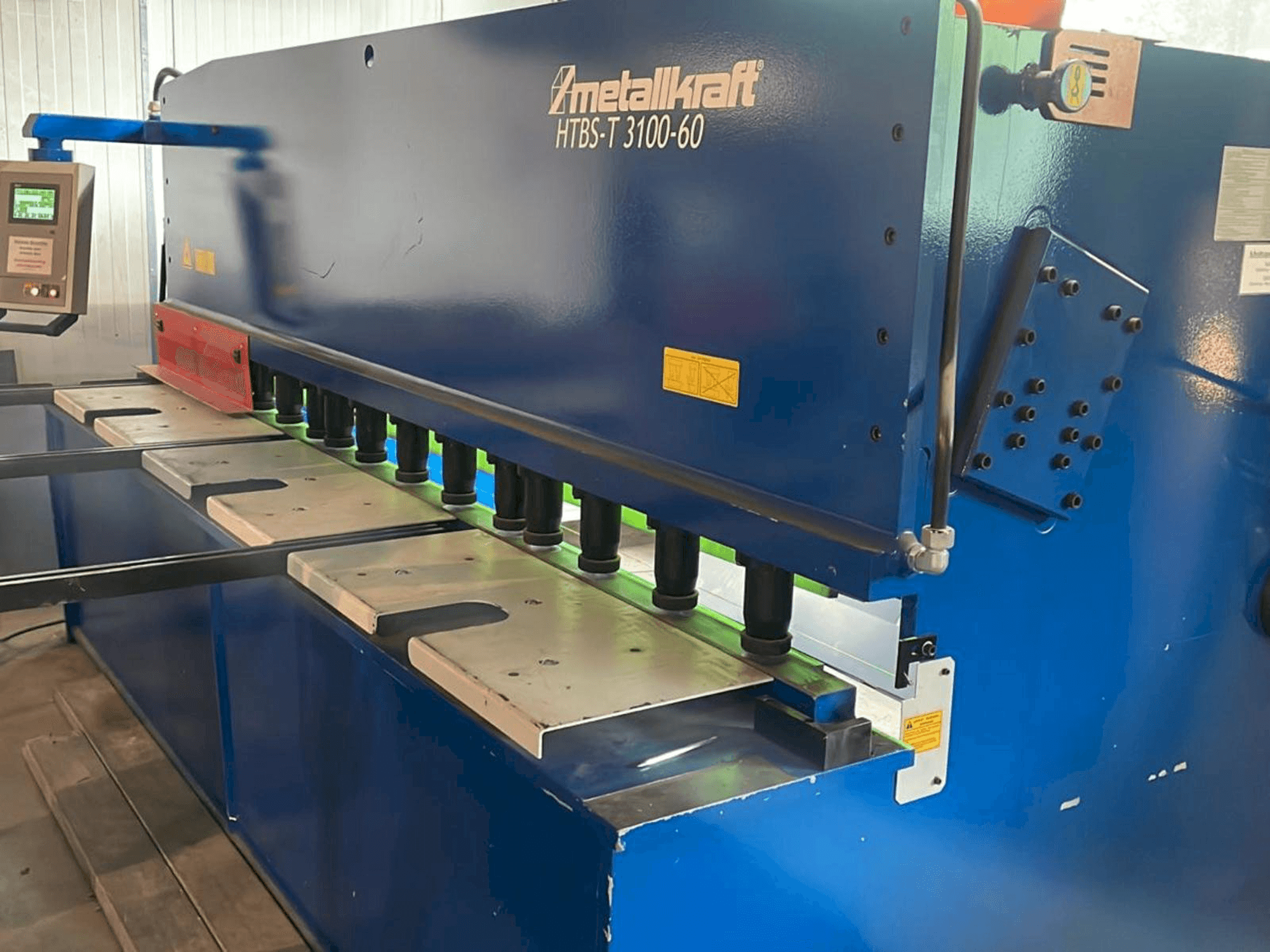 Masina Metallkraft HTBS-T 3100-60 eestvaade