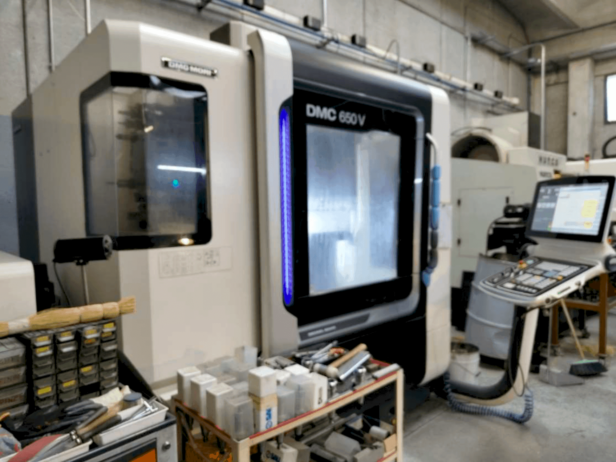 Masina DMG MORI DMC 650V eestvaade