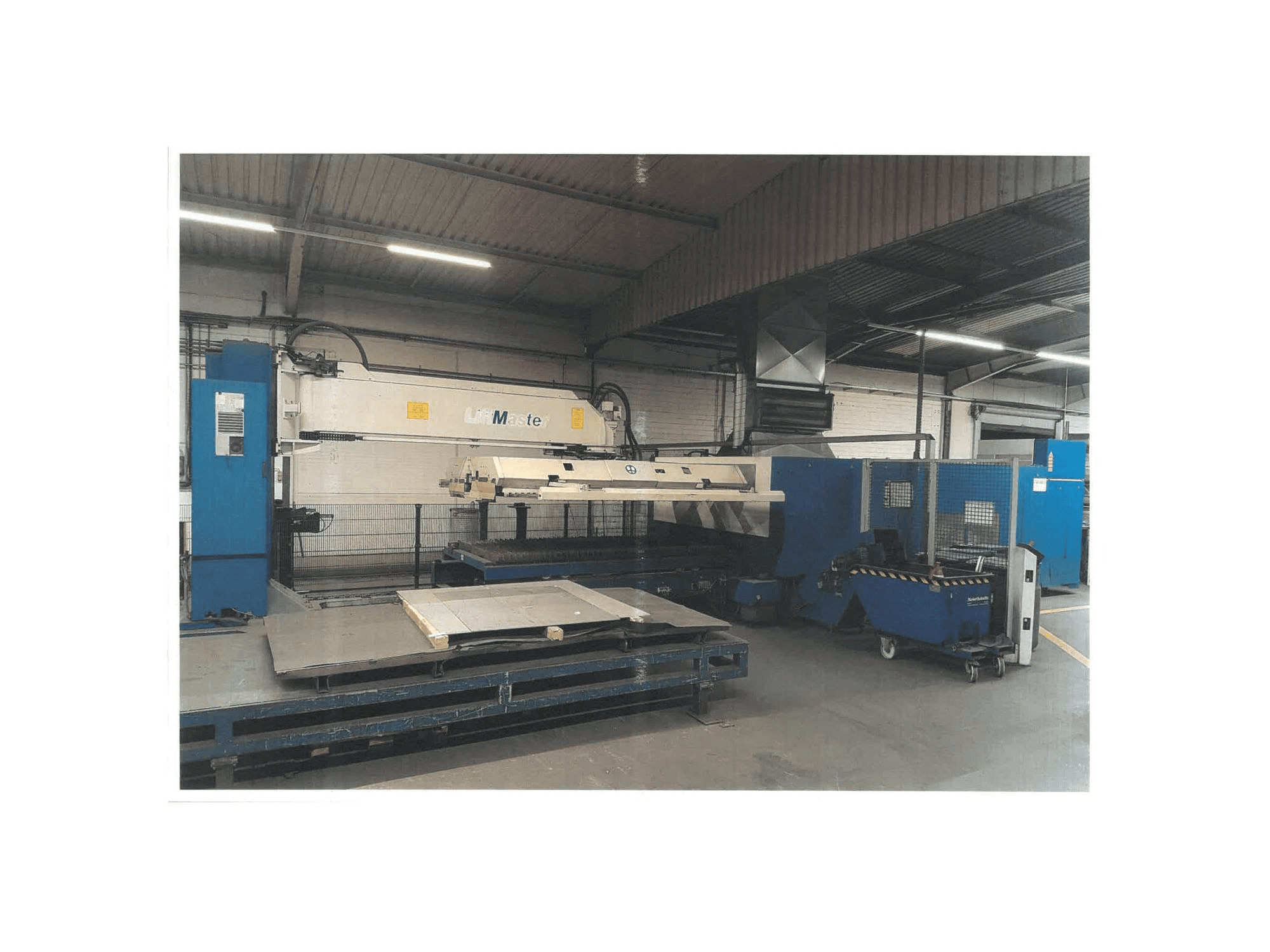 Masina TRUMPF Laser 50/30 eestvaade