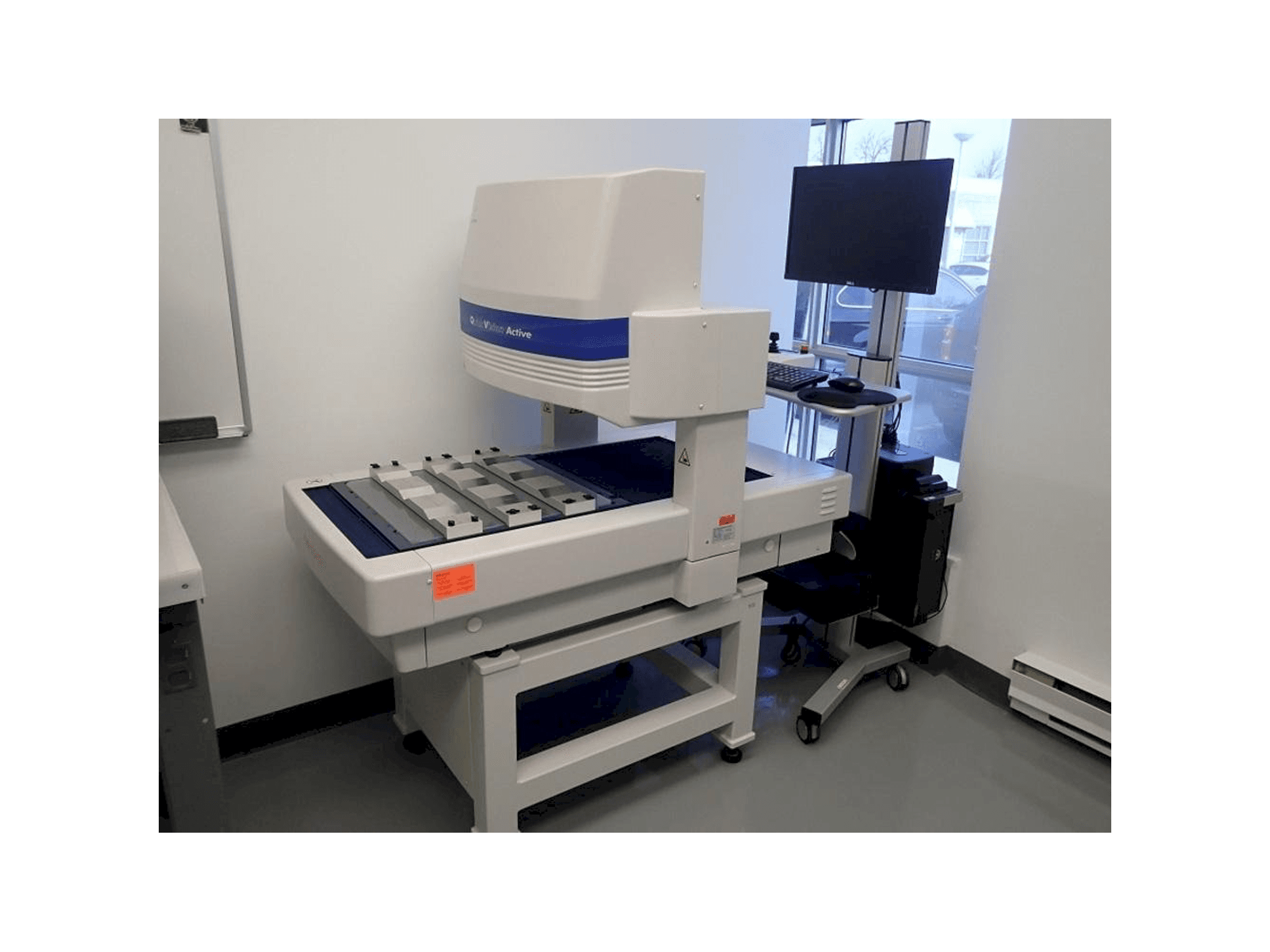 Masina Mitutoyo QV-L404Z1L-D eestvaade