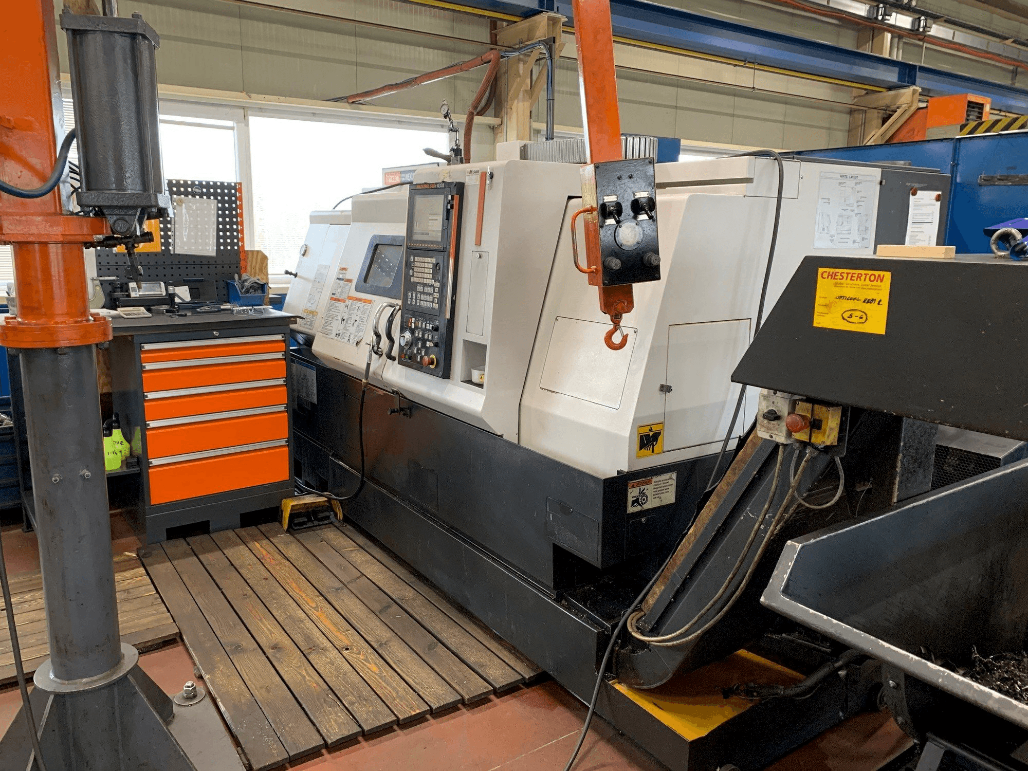 Masina Mazak QTN - 250 eestvaade