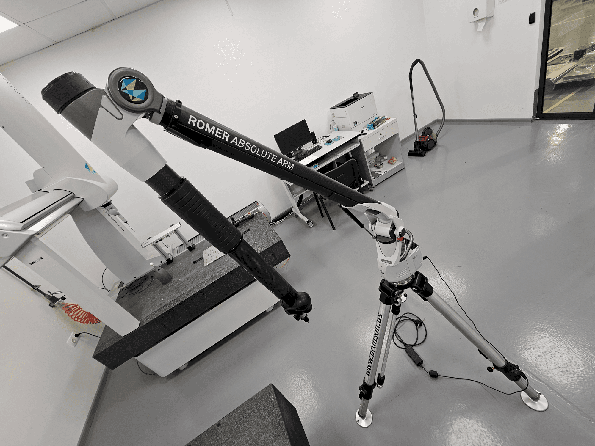 Masina ROMER Absolute Arm 7730 eestvaade