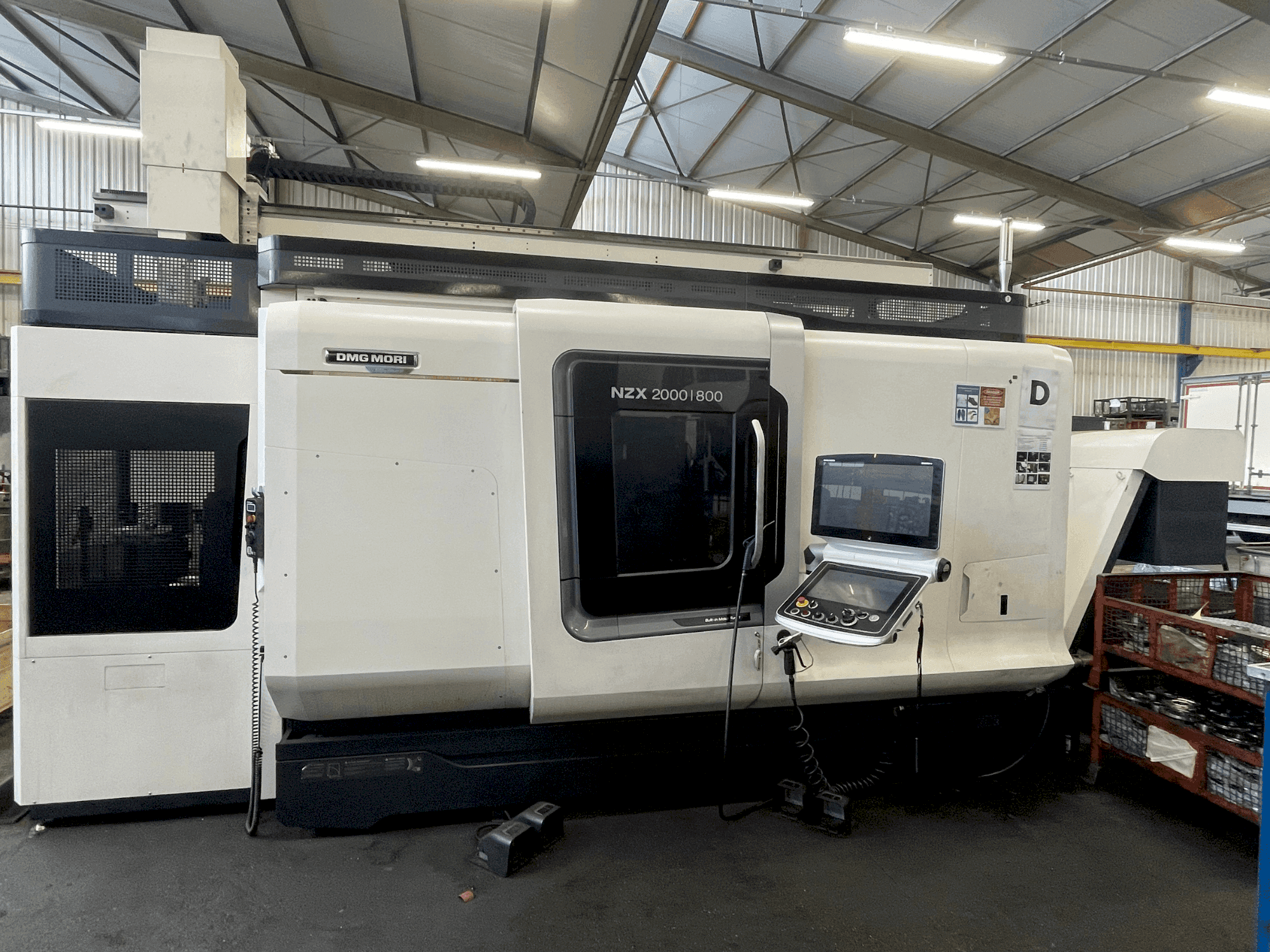 Masina DMG MORI NZX 2000/800 eestvaade